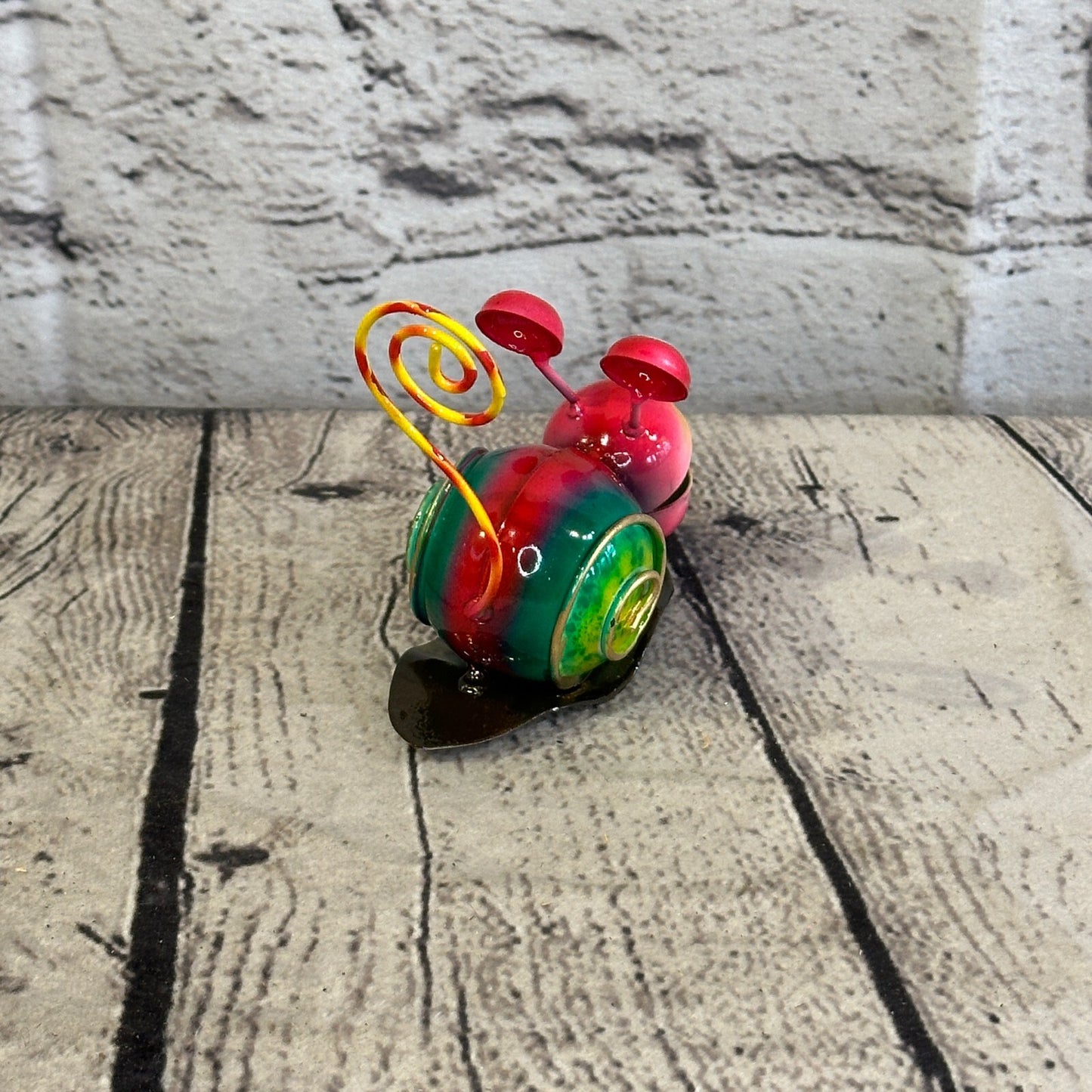 10cm x 7cm Pink Snail Bug Cartoon Postcard Holder Ornament Painted Statue