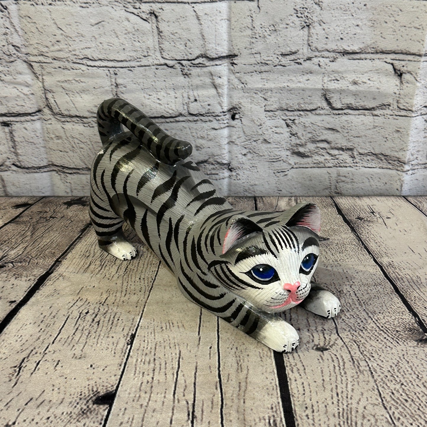 22cm x 14cm Grey White Style Painted Wooden Hand Carved Stretching Cat Wooden