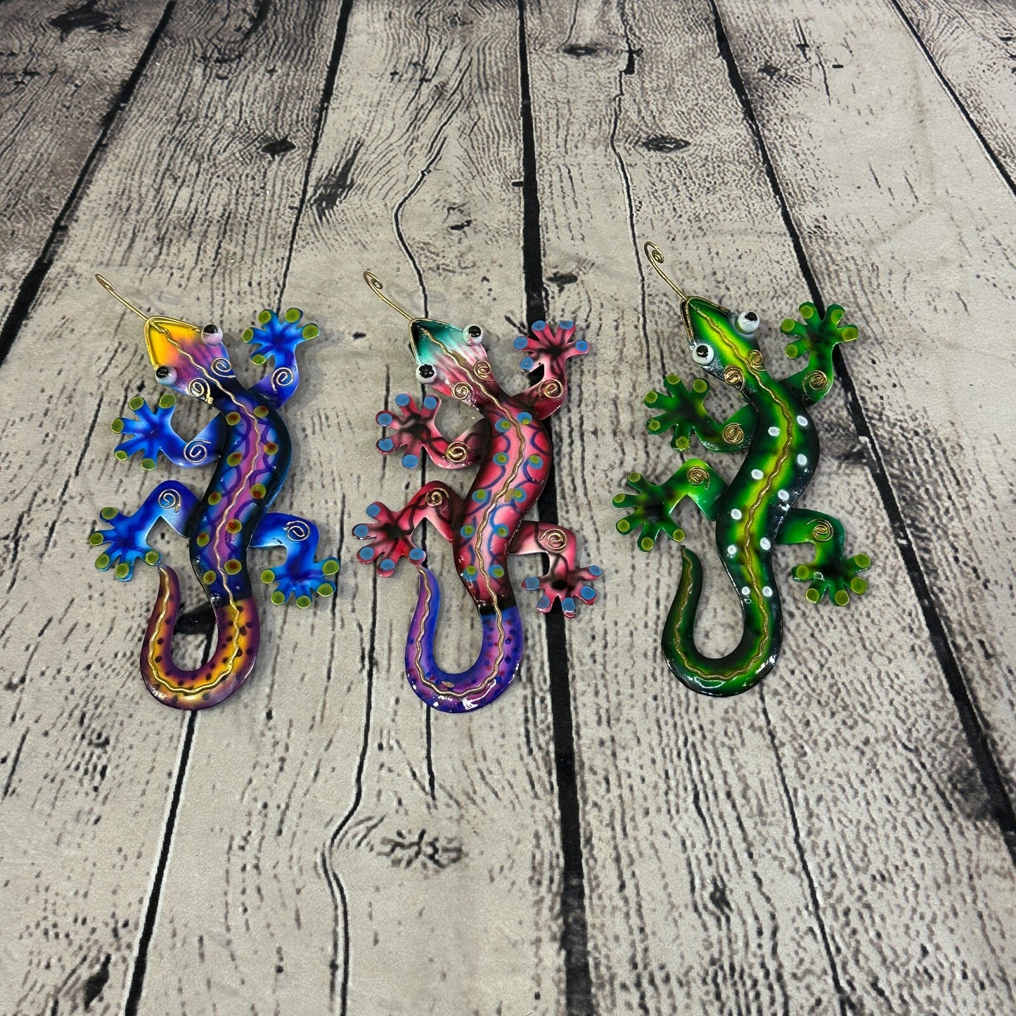 20cm x 10cm Green Gecko Lizard Metal Tin Wall Hanging Ornament Painted Statue