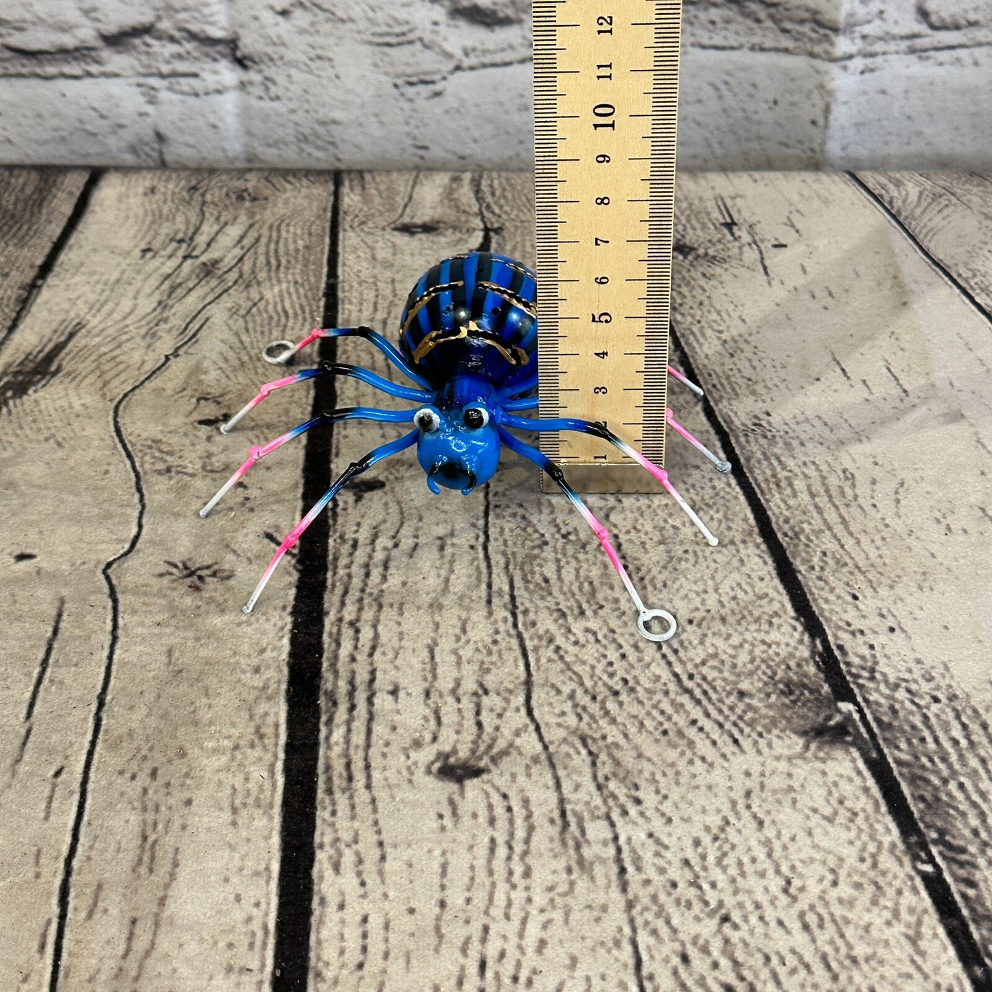 12cm x 8cm Blue Spider Bug Metal Tin Wall Hanging Ornament Painted Statue