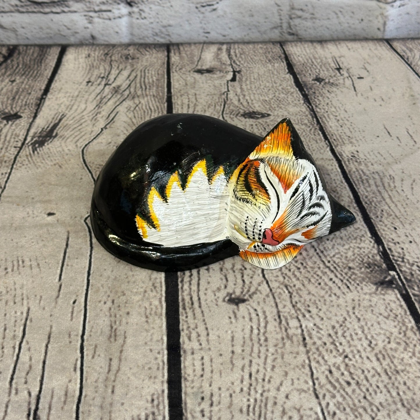 14cm Black Style Painted Wooden Hand Carved Snoozing Cat Sleeping Cat Wooden