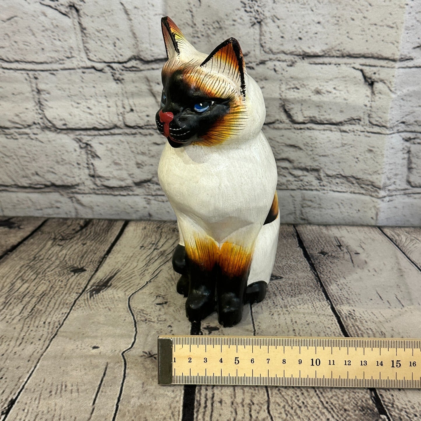 20cm x 10cm Siamese Sitting Style Painted Wooden Hand Carved Cat Wooden