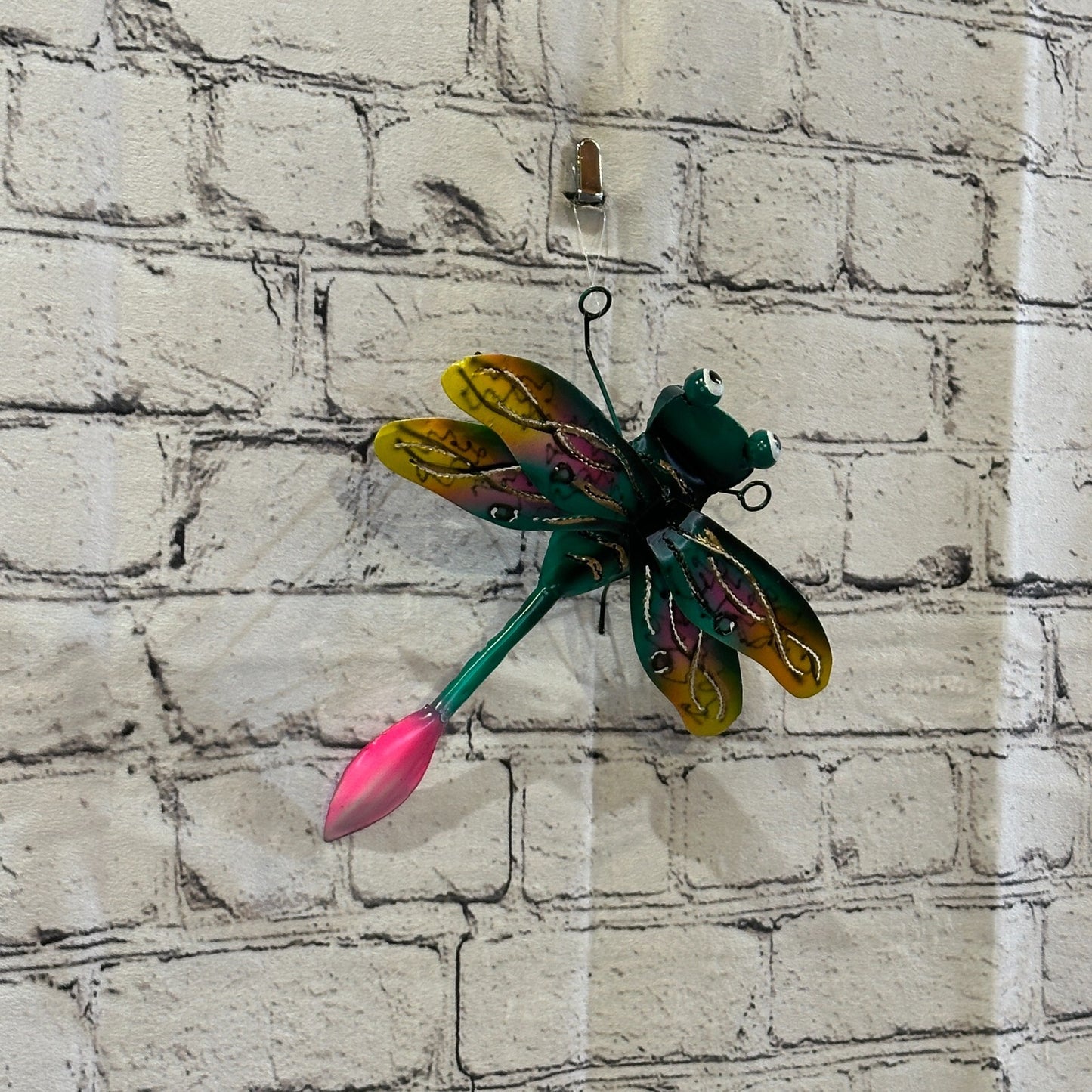 20cm x 15cm Green Dragonfly Bug Metal Tin Wall Hanging Ornament Painted Statue