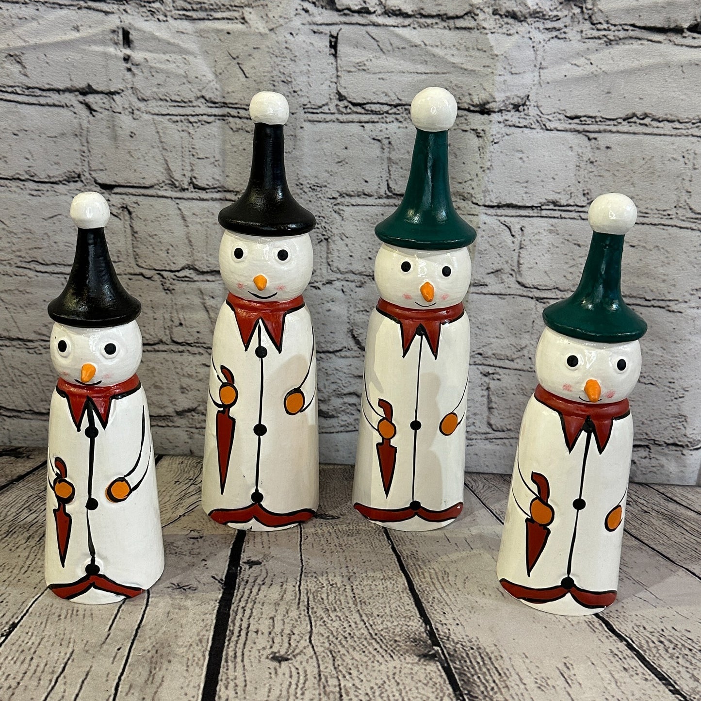 24cm x 6cm Green Pointy Hat Snowman Handcrafted Wood Xmas Christmas Ornament