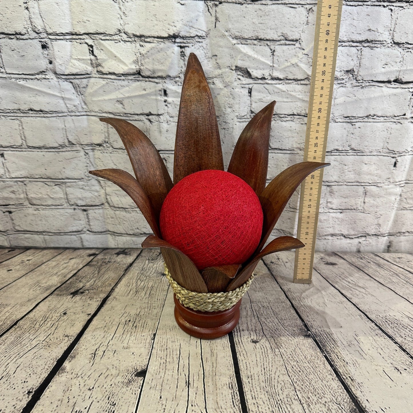 Red Light Brown Natural 40cm Tall Leaf Lamp Twist LED UK Mains Plug Design 5