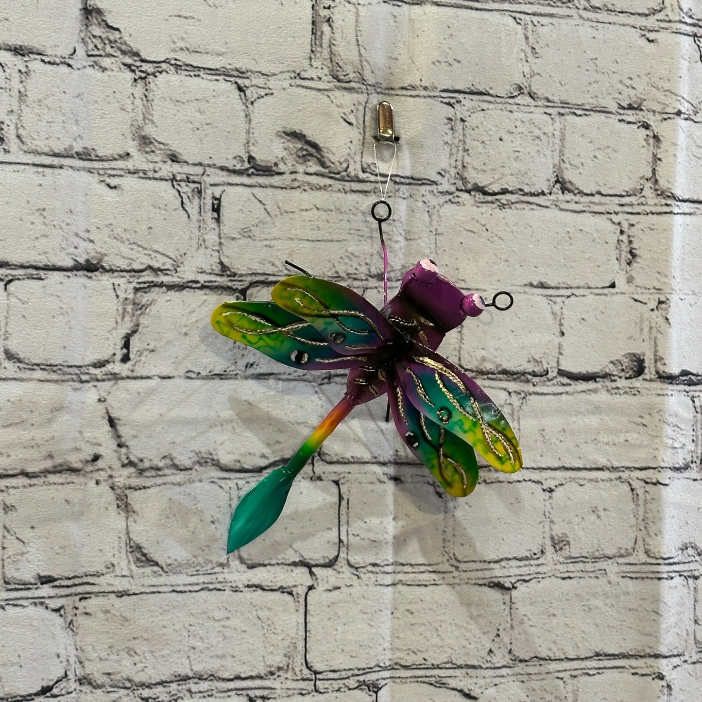 20cm x 15cm Pink Dragonfly Bug Metal Tin Wall Hanging Ornament Painted Statue