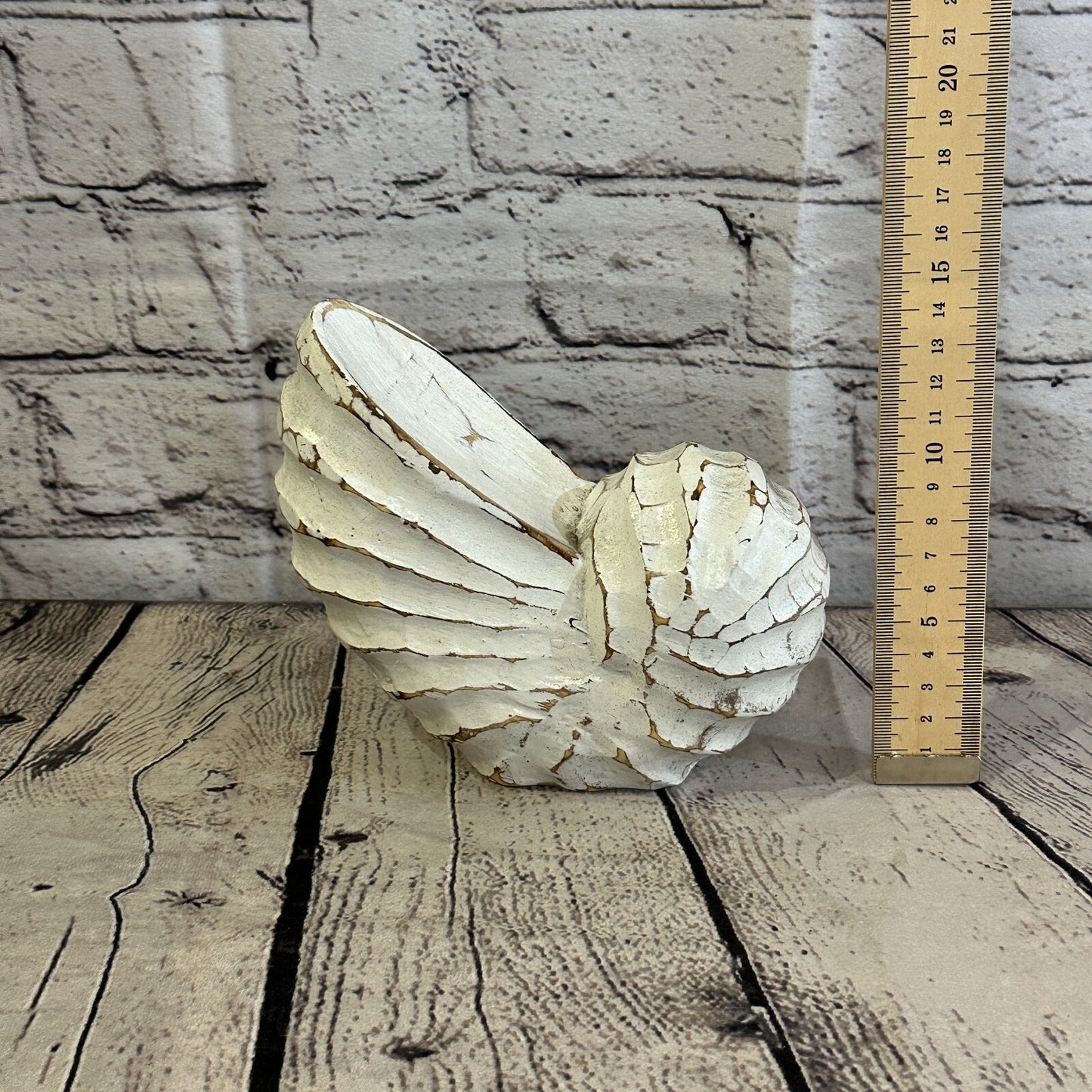 15cm White Polish Nautilus Shell Ornament Decor Carved Light Wood Parcel Figure