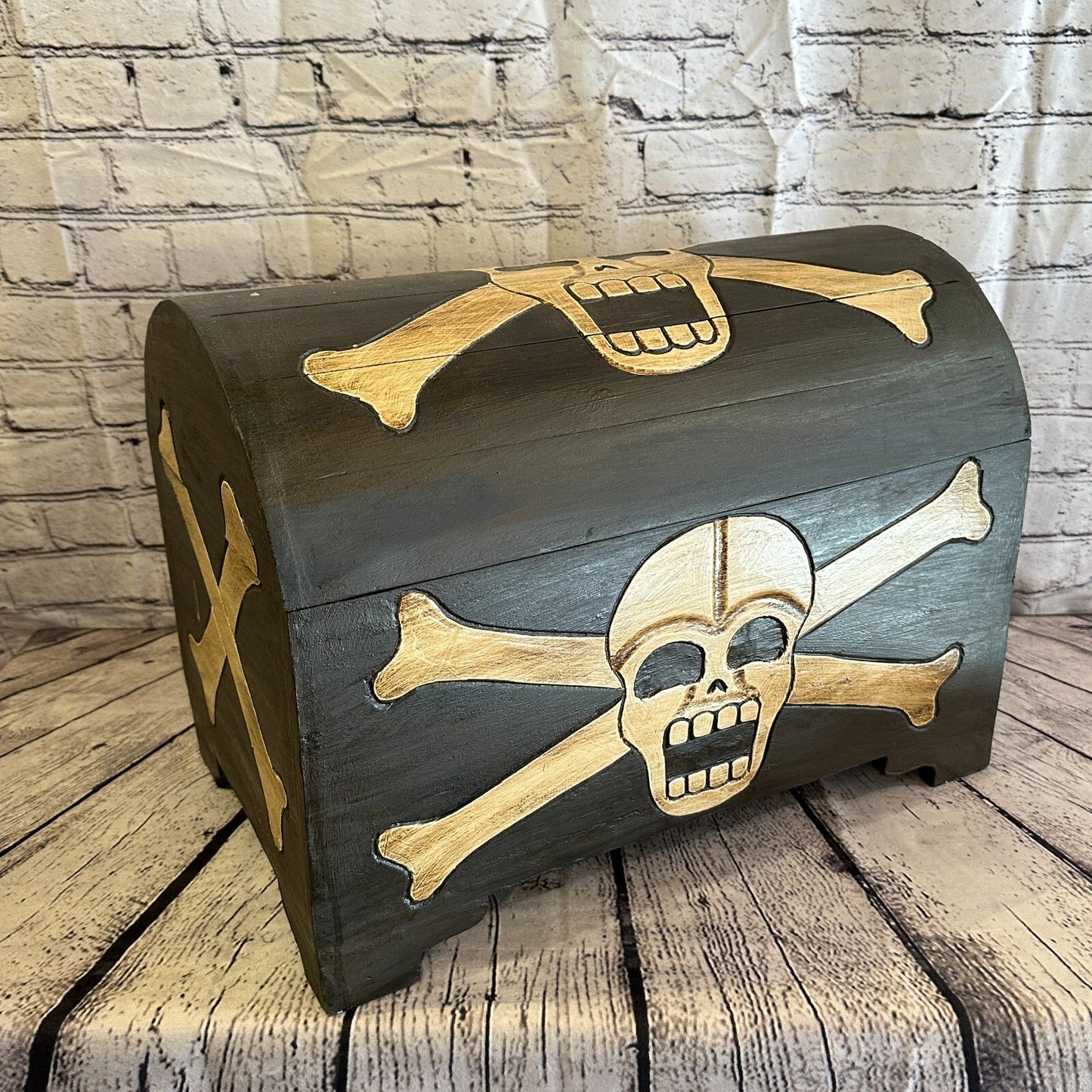 50cm x 35cm x 28cm Skull Bones Wood Box Wooden Chest Storage Craft Handles Lid