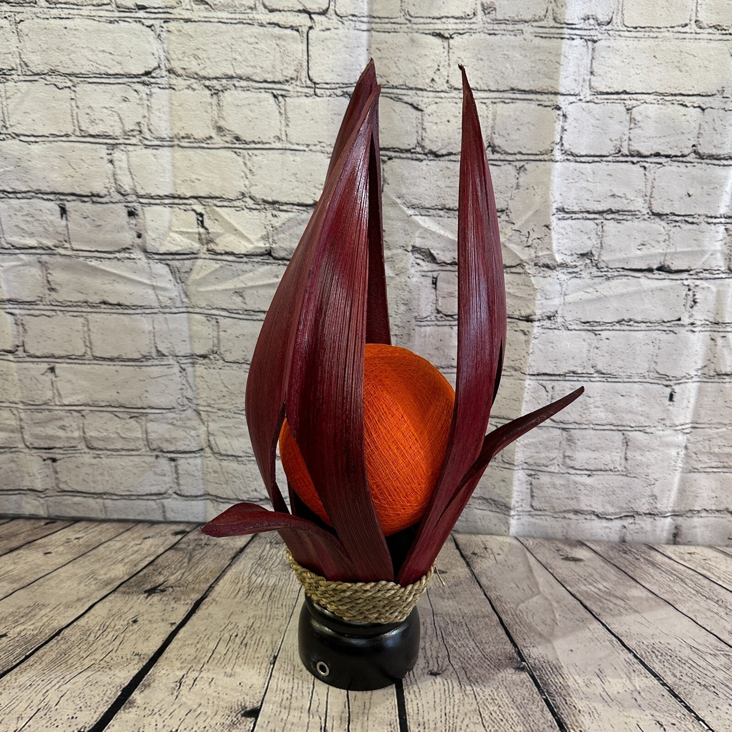 Orange Red Leaf Natural 50cm Tall Leaf Lamp Twist LED UK Mains Plug Design 11