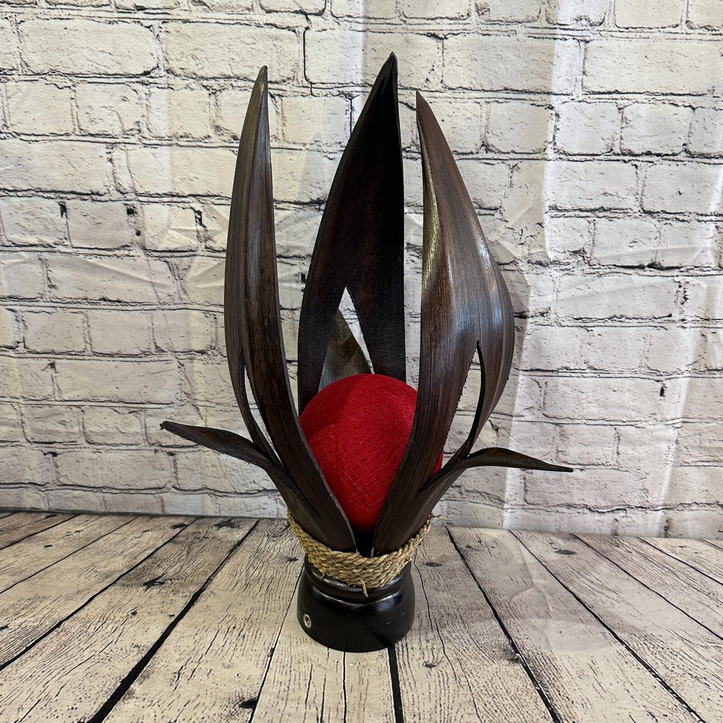 Red Brown Leaf Natural 50cm Tall Leaf Lamp Twist LED UK Mains Plug Design 11