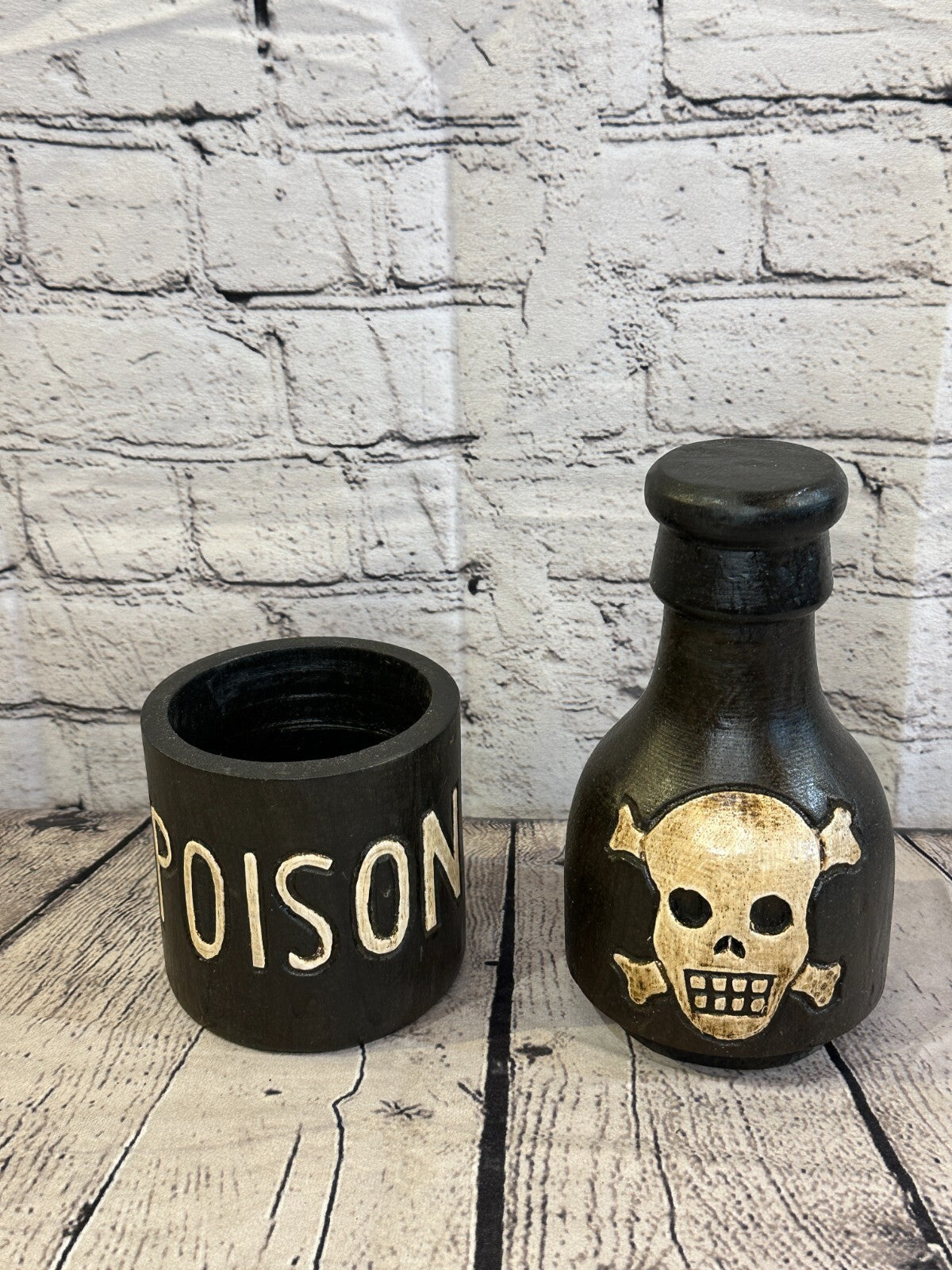 28cm x 10cm x 10cm Bottle Pirate Wooden Gothic Skeleton Skull Head Jewellery Box