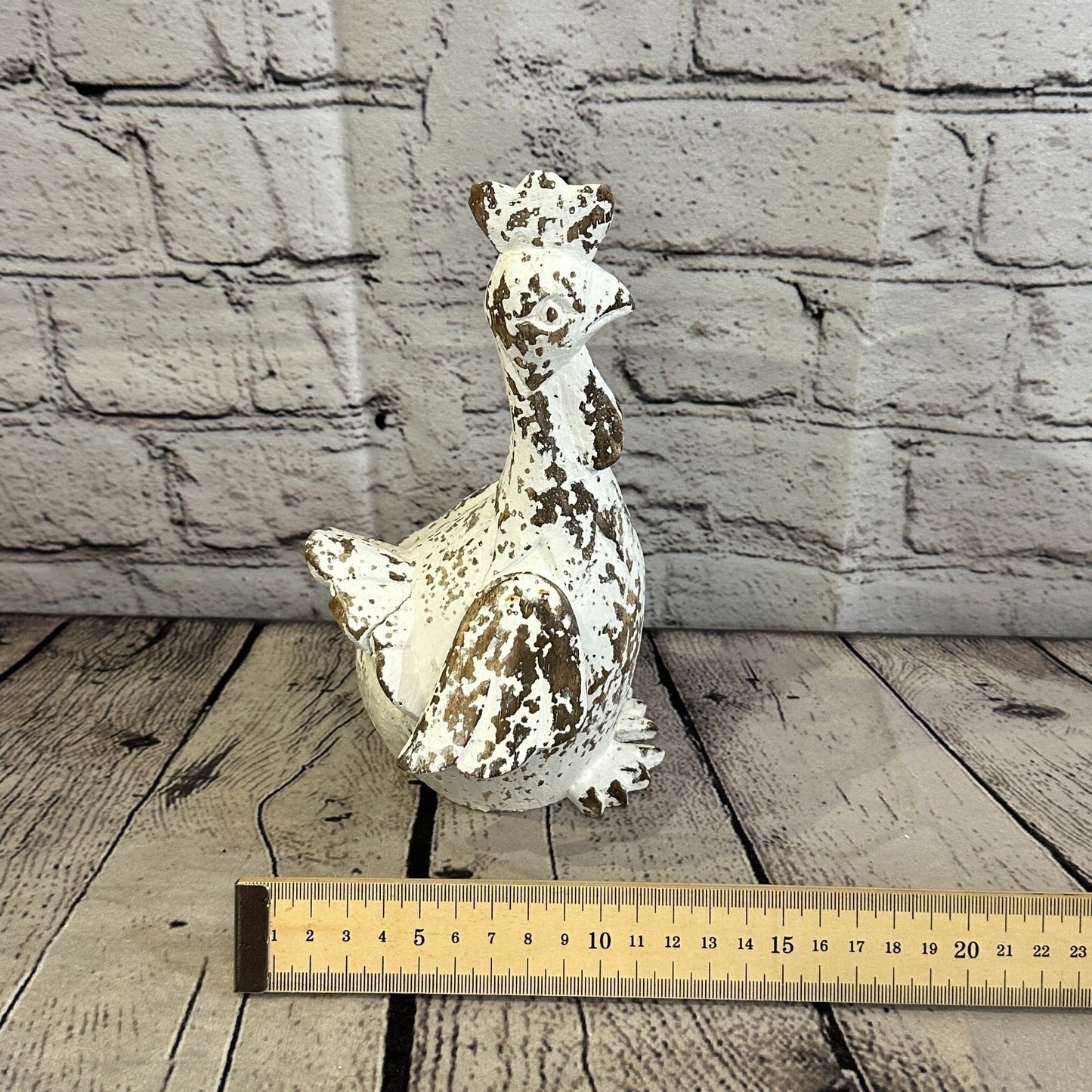20cm x 10cm White Shabby Wooden Rooster Cockerel Retro Collectable Hand Carved