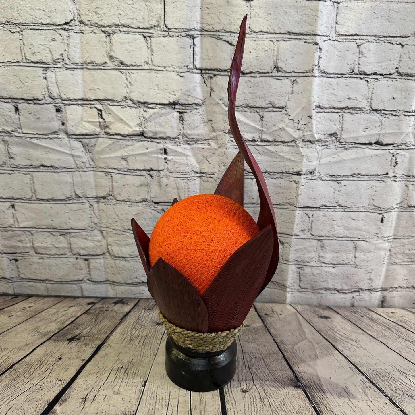 Orange Red Leaf Natural 50cm Tall Leaf Lamp Twist LED UK Mains Plug Design 8