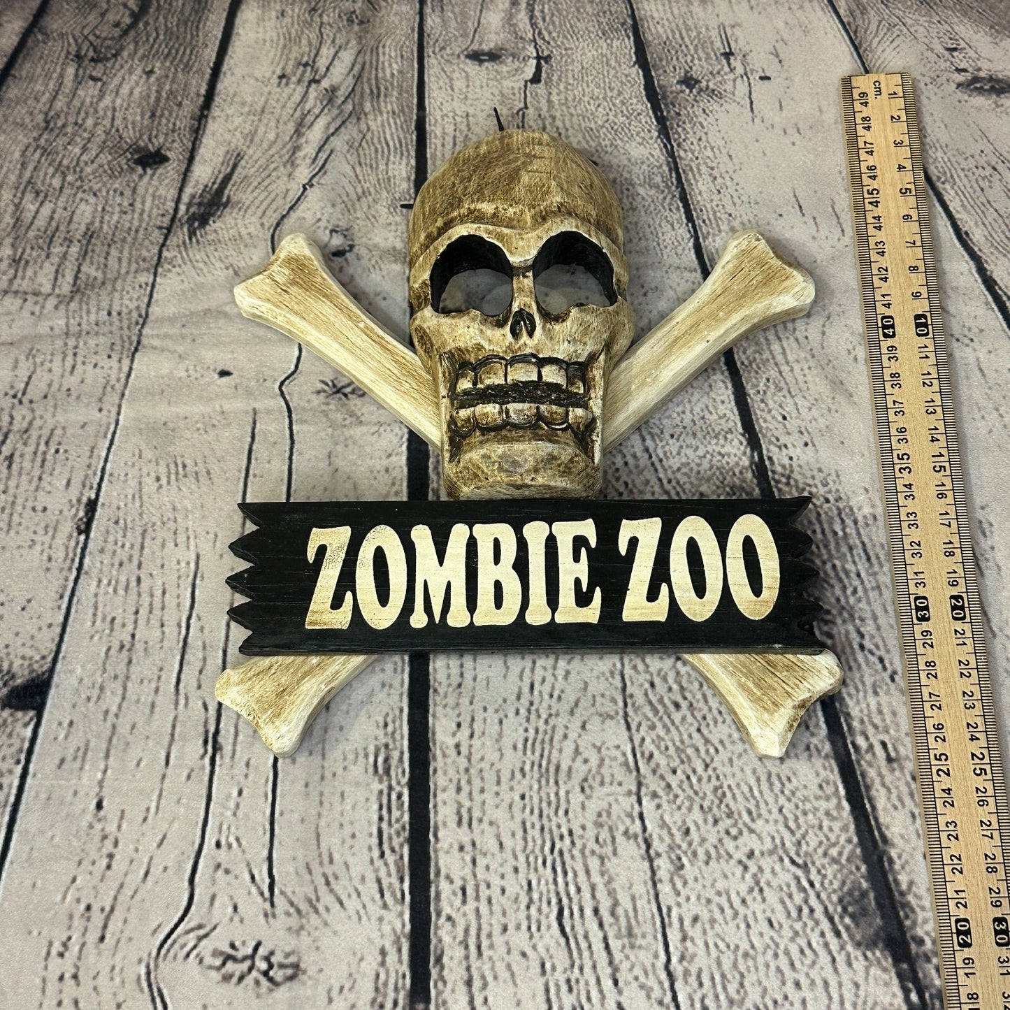 Skull & Crossbones Zombie Zoo Pirate Sign Door Plaque 20cm x 20cm Handmade