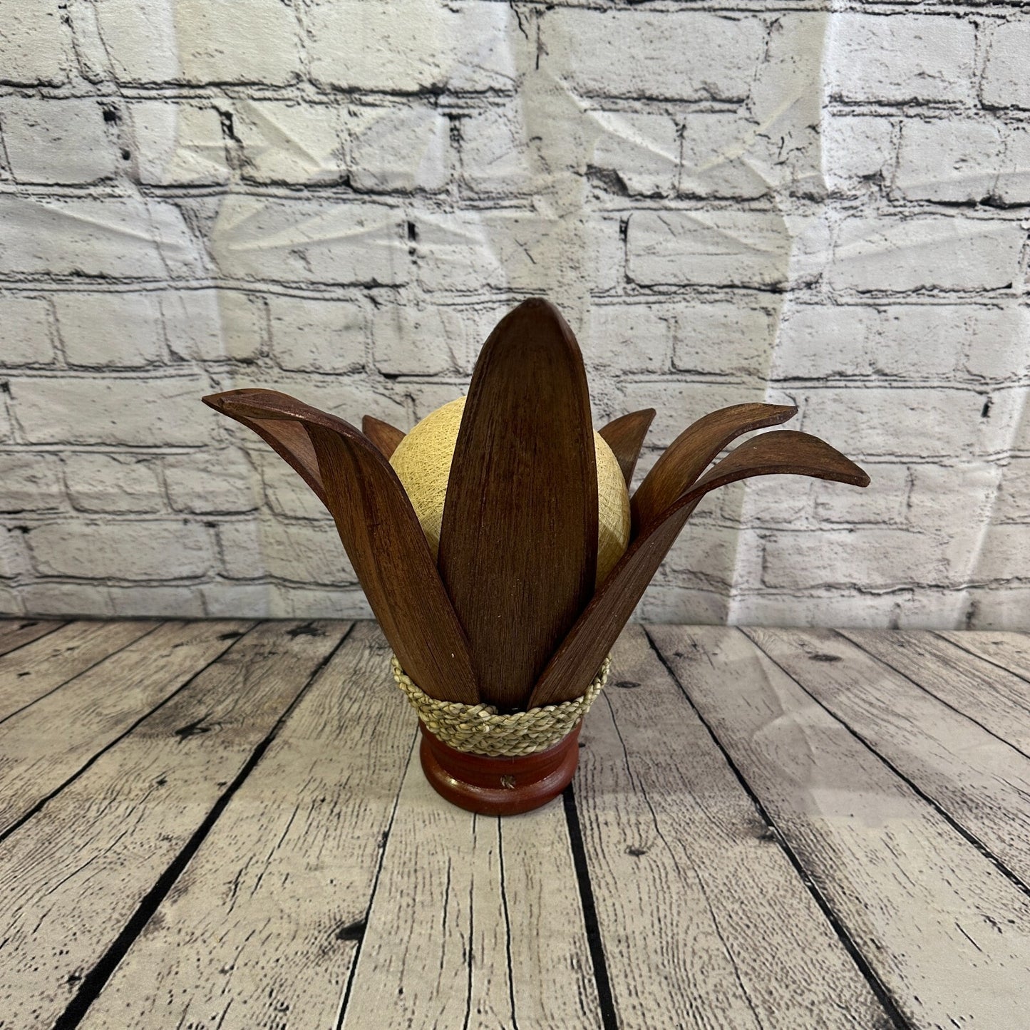 White Light Brown Natural 40cm Tall Leaf Lamp Twist LED UK Mains Plug Design 5