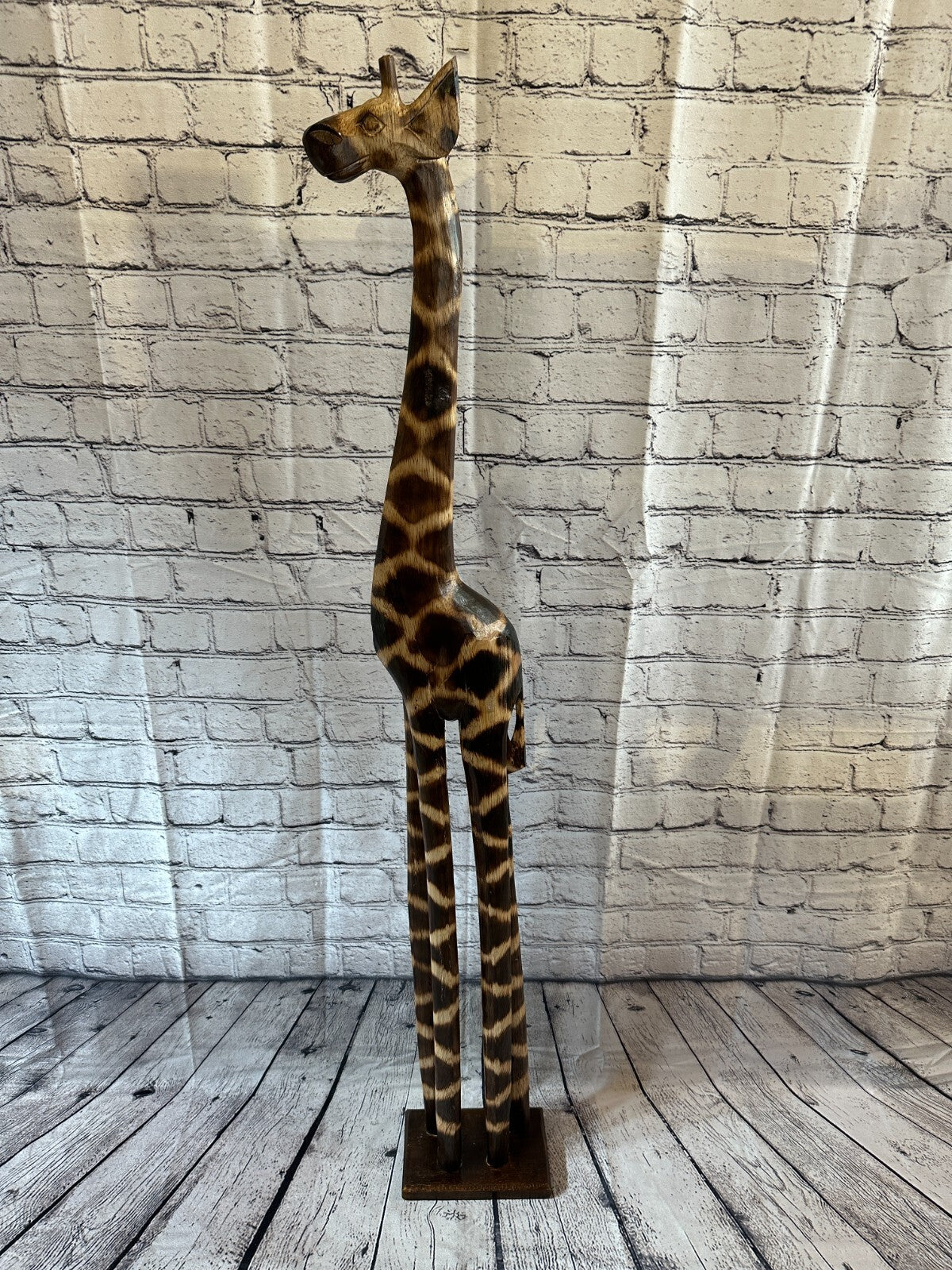 120cm Burnt Pattern Wood Giraffe Tall Statue Wood Modern Hand Carved Painted