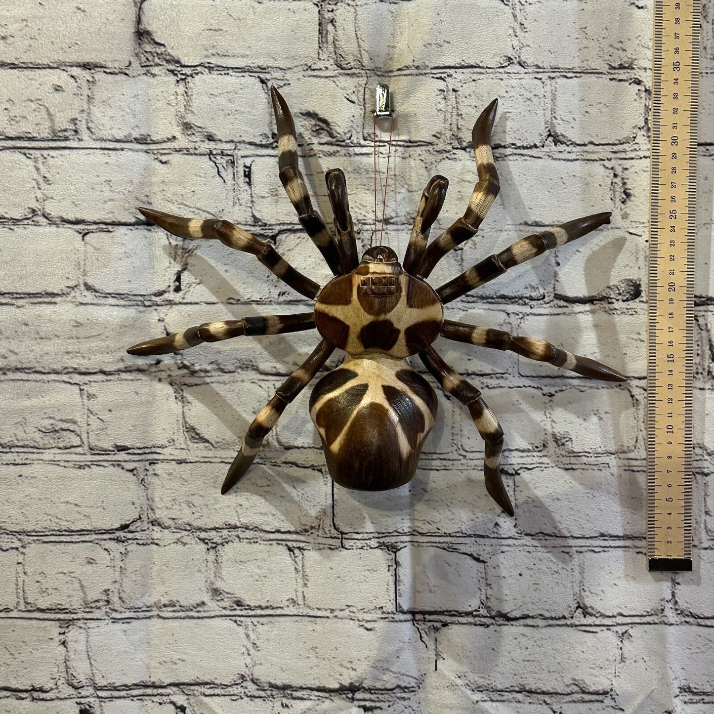 30cm x 25cm Wooden Spider Carving Hand Carved Walking Spider Tarantula Statue
