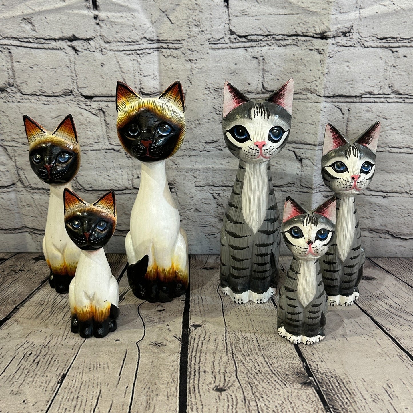 15cm x 6cm Grey Sitting Bobble Style Painted Wooden Hand Carved Cat Wooden