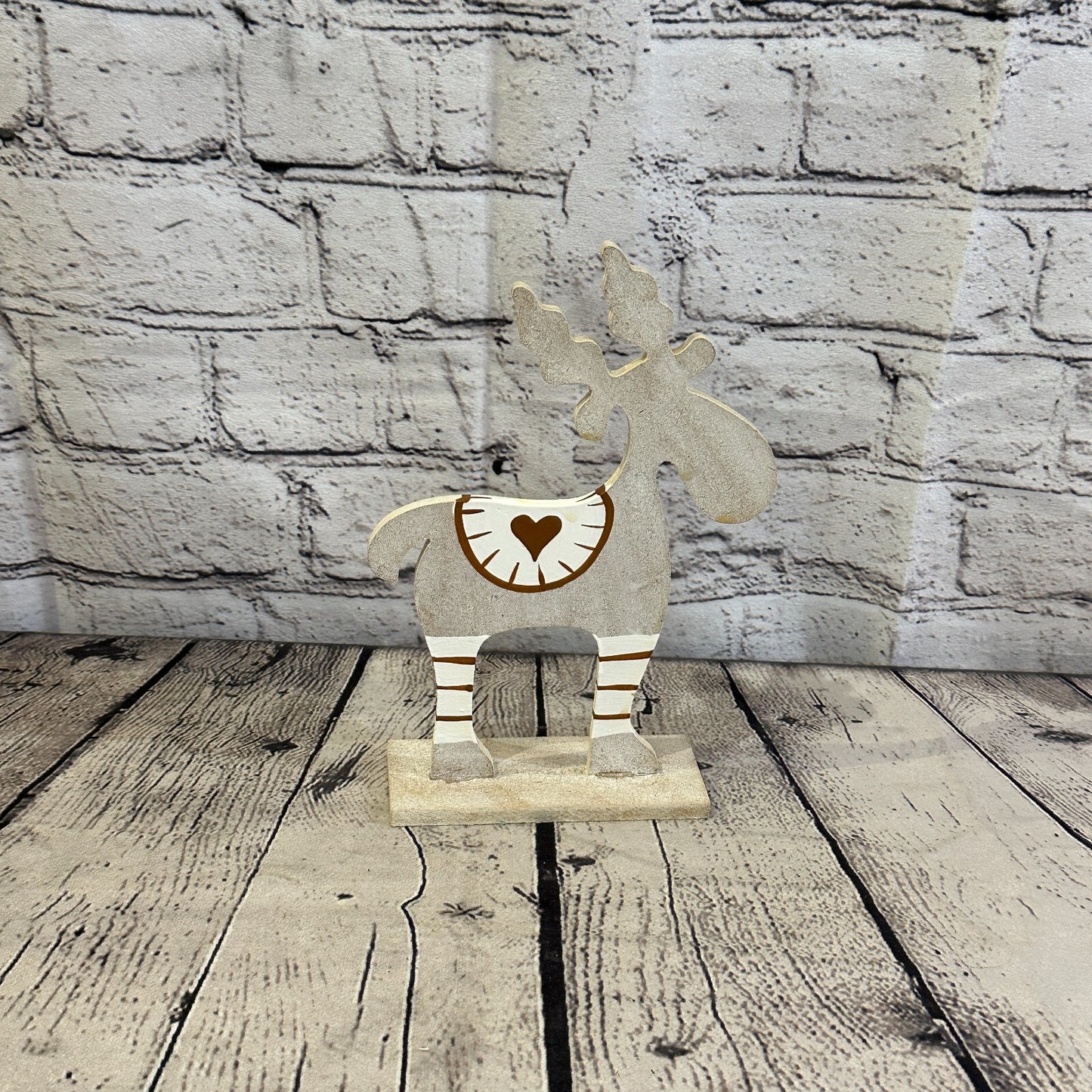 22cm x 14cm Grey Handcrafted Wood Reindeer Xmas Christmas Ornament Antlers
