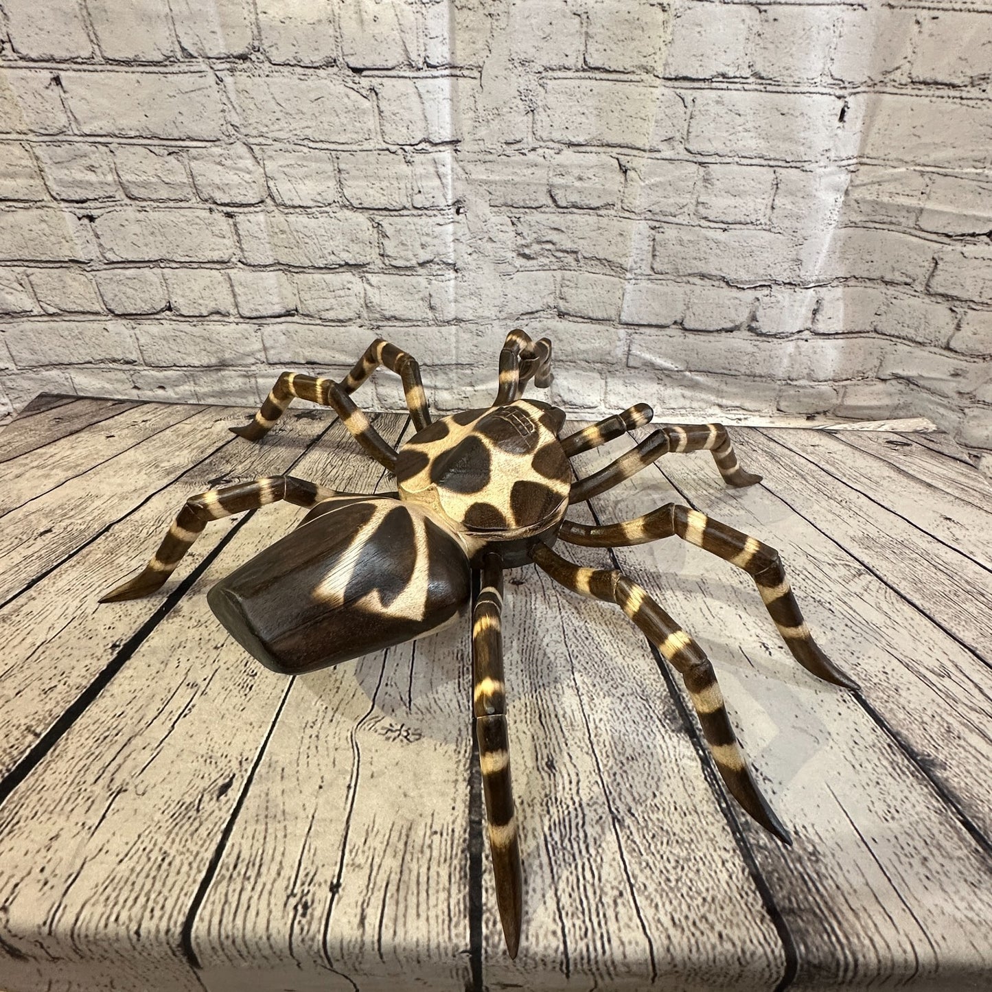 50cm x 45cm Wooden Spider Carving Hand Carved Walking Spider Tarantula Statue