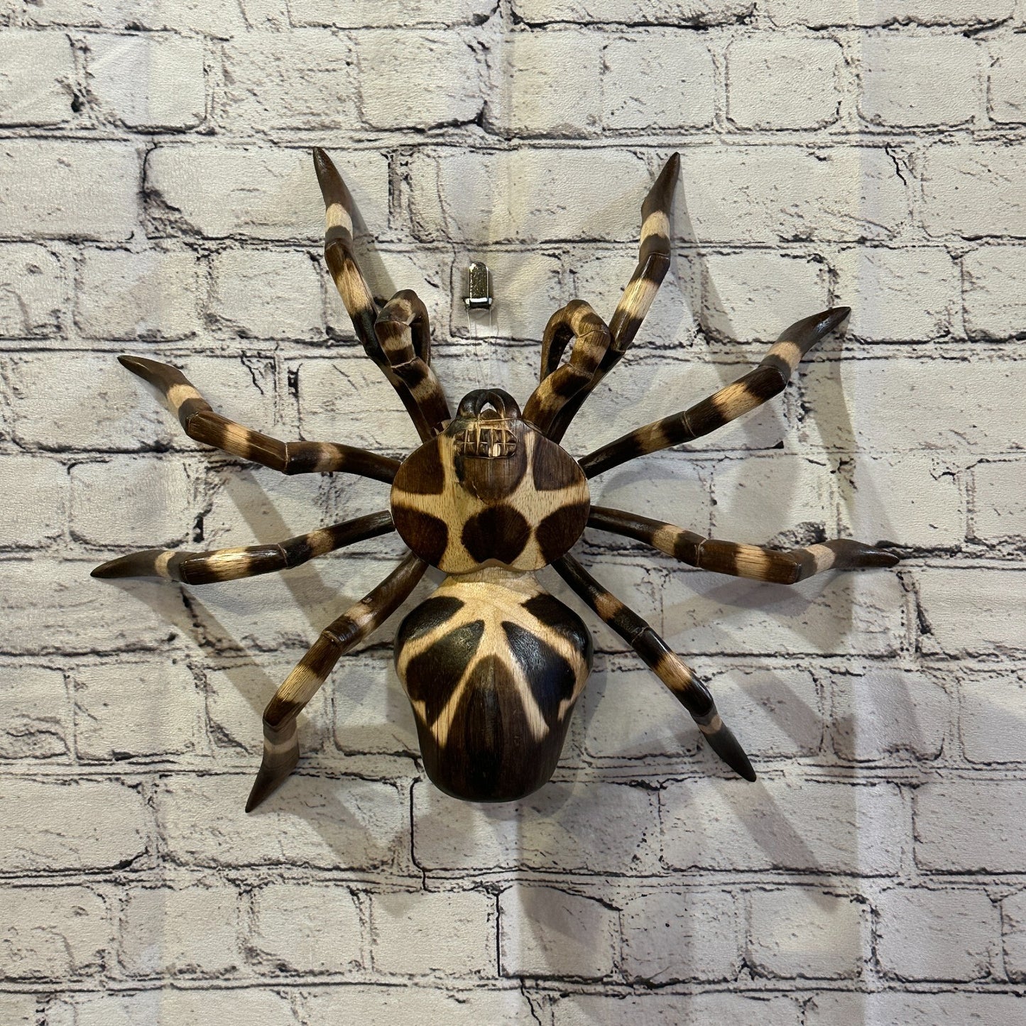 40cm x 35cm Wooden Spider Carving Hand Carved Walking Spider Tarantula Statue