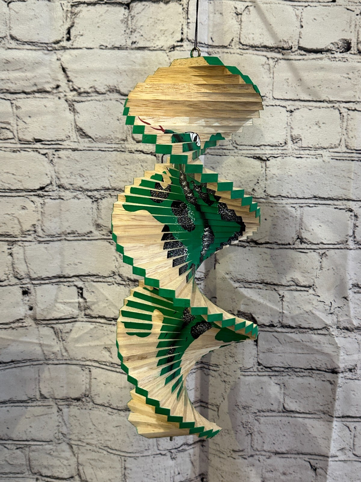 40cm Gecko Lizard Pattern Wind Spinner Wooden Spiral Mobile Garden Ornament