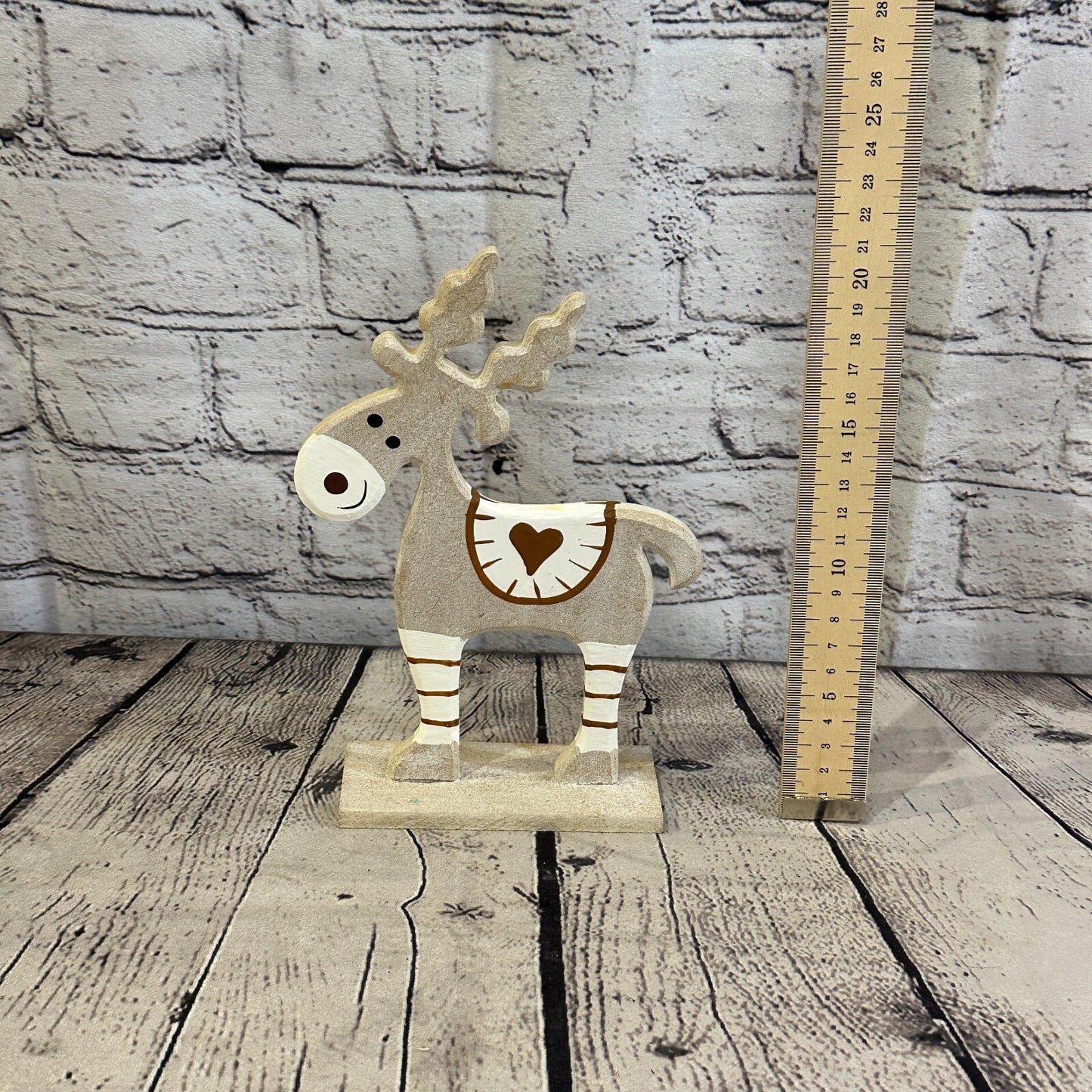 22cm x 14cm Grey Handcrafted Wood Reindeer Xmas Christmas Ornament Antlers