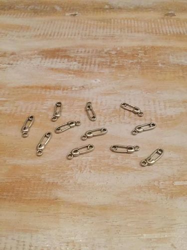Safety Pin Charms x 10 A Pack