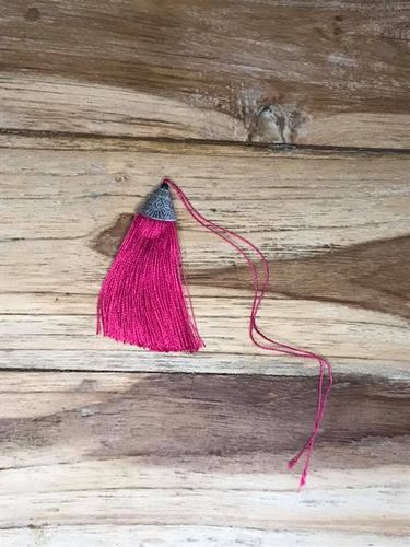 Large Cerise Tassel with Metal Top with 2 threads from the Top