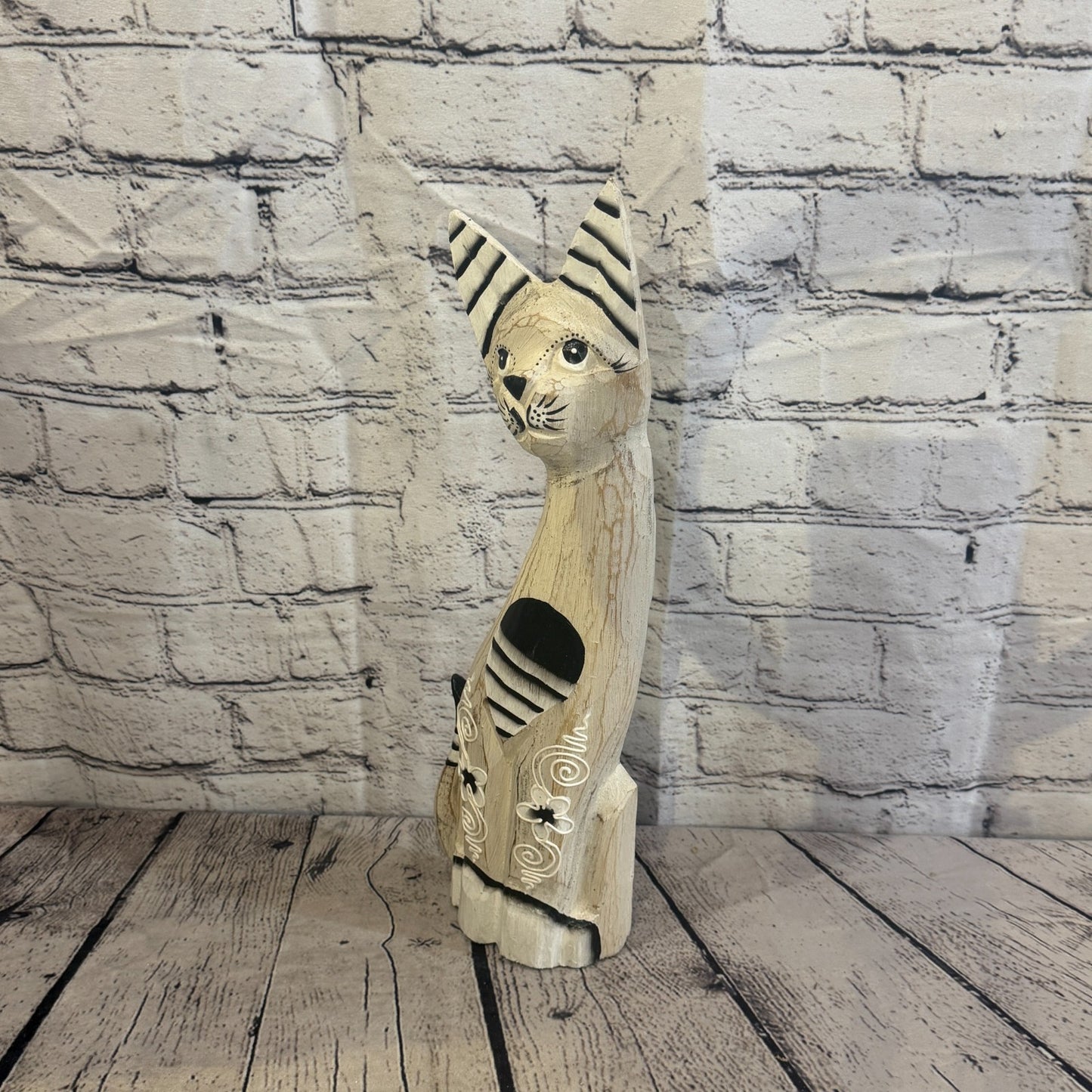 40cm White Flower Wooden Shabby Cat Statue Ornament Fair Trade Handcarved1