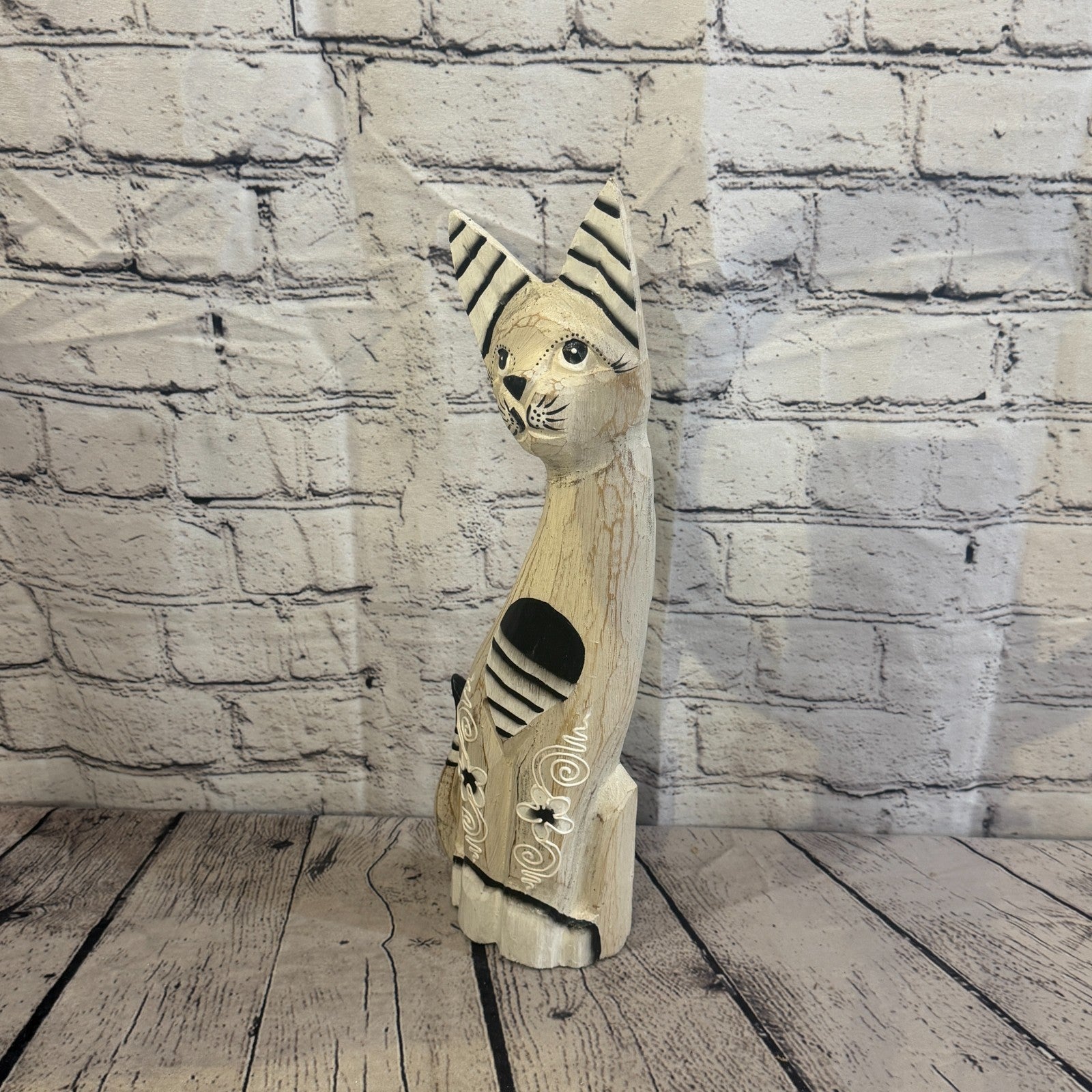40cm White Flower Wooden Shabby Cat Statue Ornament Fair Trade Handcarved1