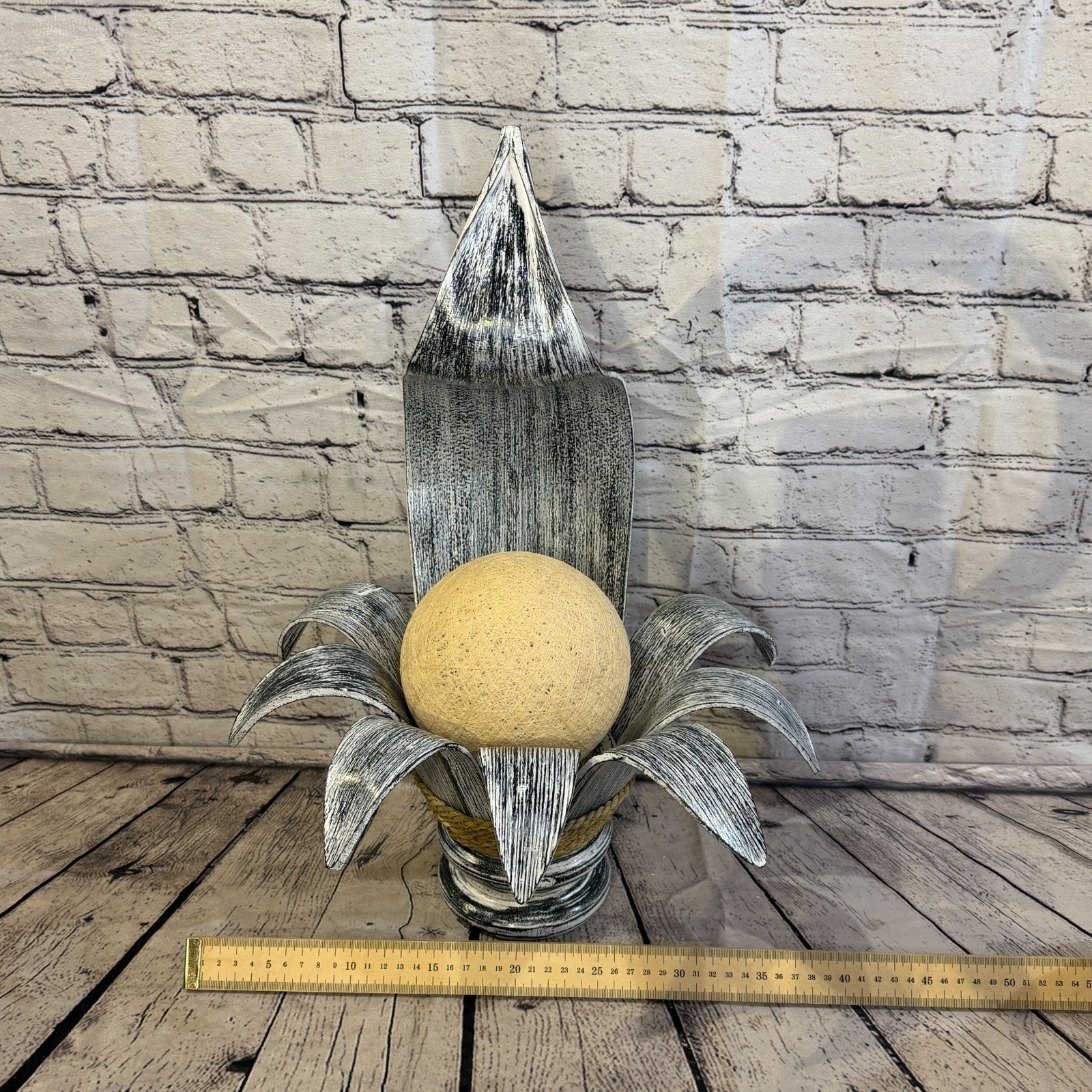 White Light Silver Natural 50cm Tall Leaf Lamp Twist LED UK Mains Plug Design 76