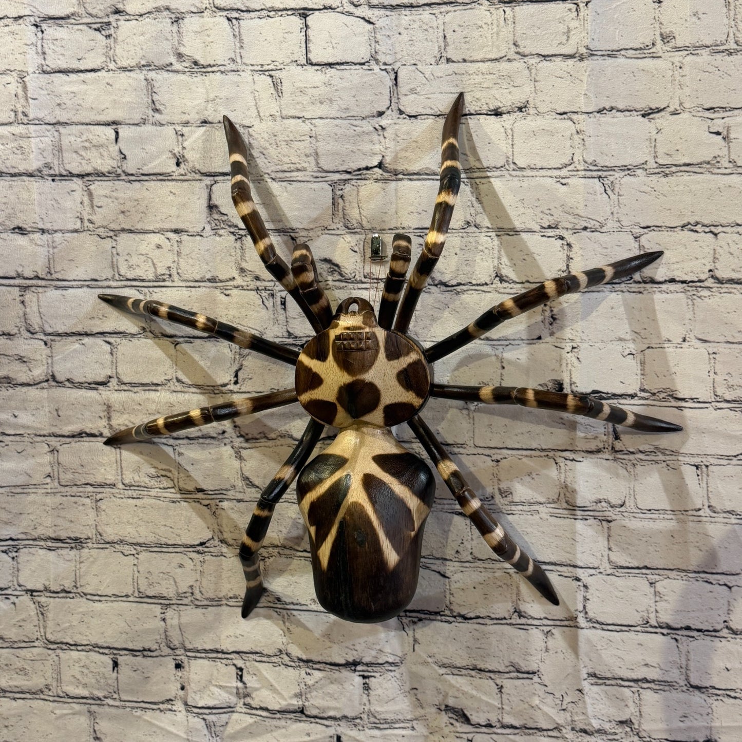 45cm x 35cm Wooden Spider Carving Hand Carved Walking Spider Tarantula Statue2