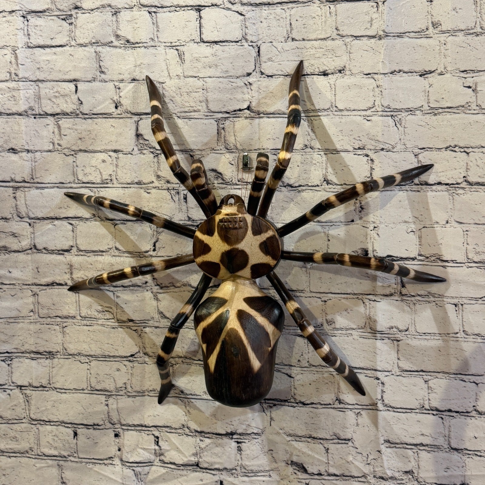 45cm x 35cm Wooden Spider Carving Hand Carved Walking Spider Tarantula Statue2