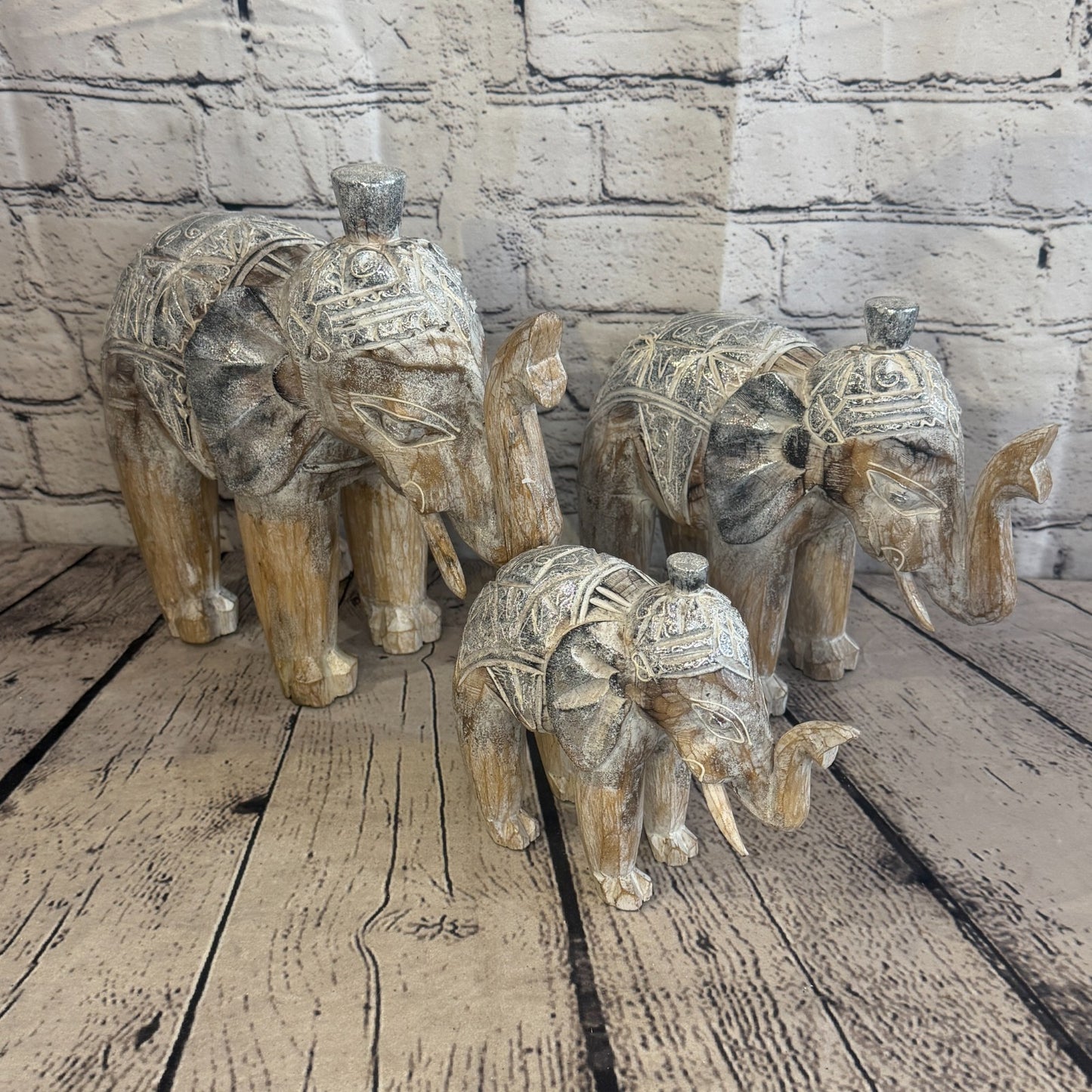 25cm x 25cm Brown Silver Wooden Standing Elephant Hand Carved & Painted9
