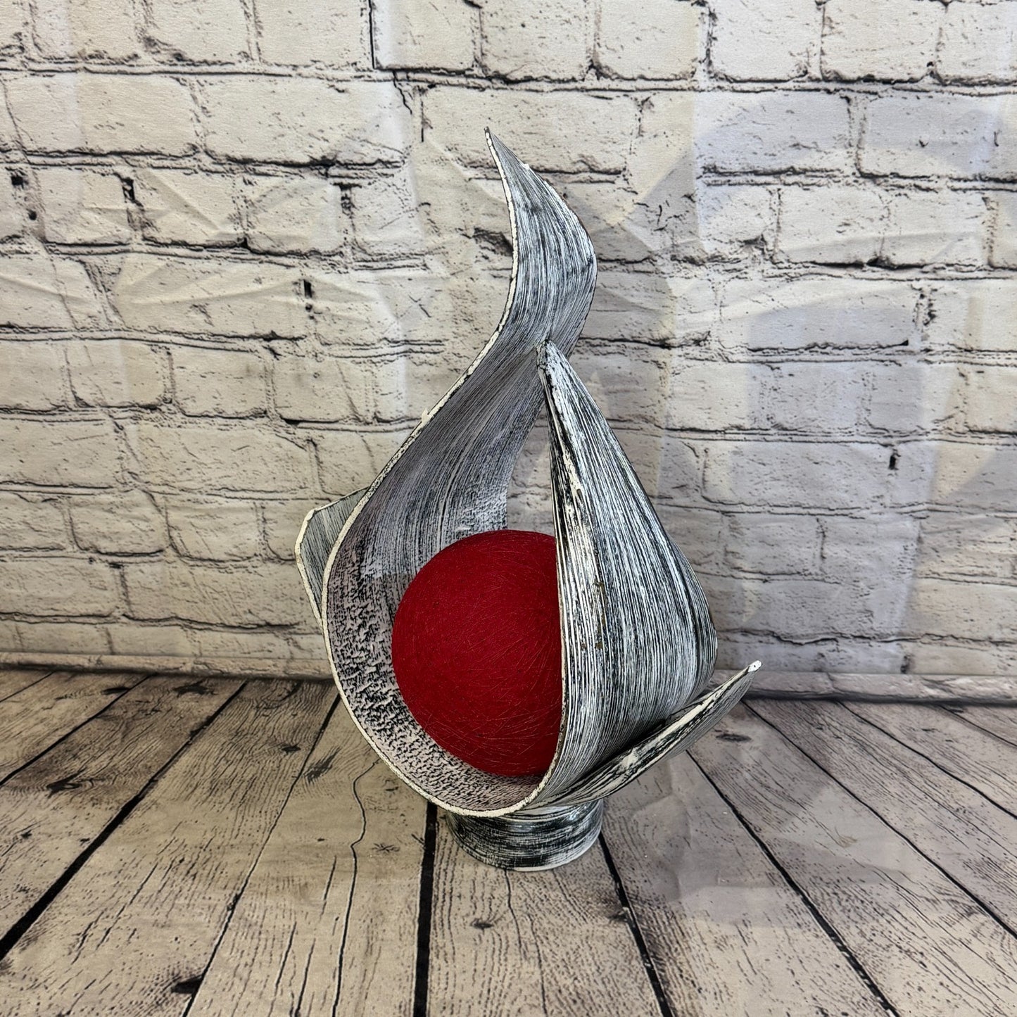 Red Light Silver Natural 45cm Tall Leaf Lamp Twist LED UK Mains Plug Design 80