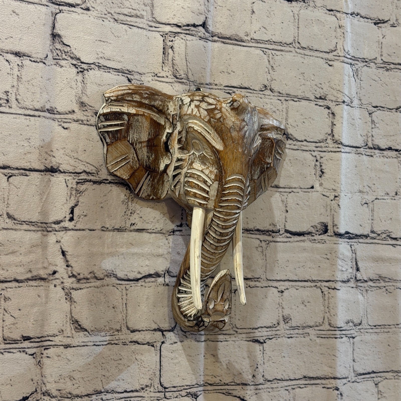 25cm x 25cm Plain Brown Painted Wood Elephant Head Wall Mounted Art Shabby0
