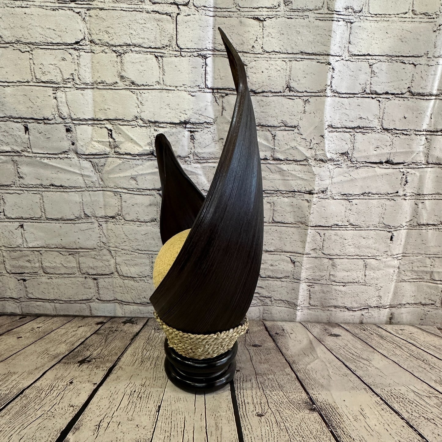 White Dark Brown Natural 55cm Tall Leaf Lamp Twist LED UK Mains Plug Design 22