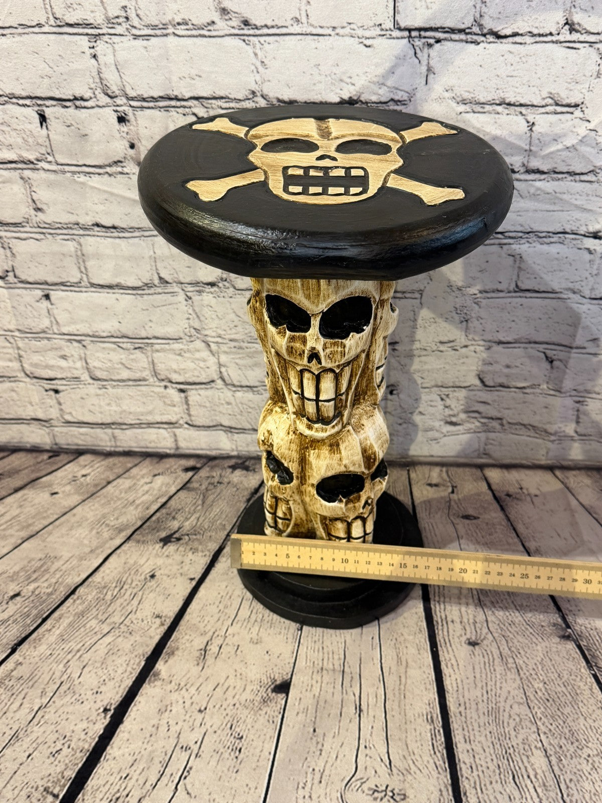 40cm x 25cm Skull Tower Round Wooden Coffee Table Bar Restaurant Garden Pub5