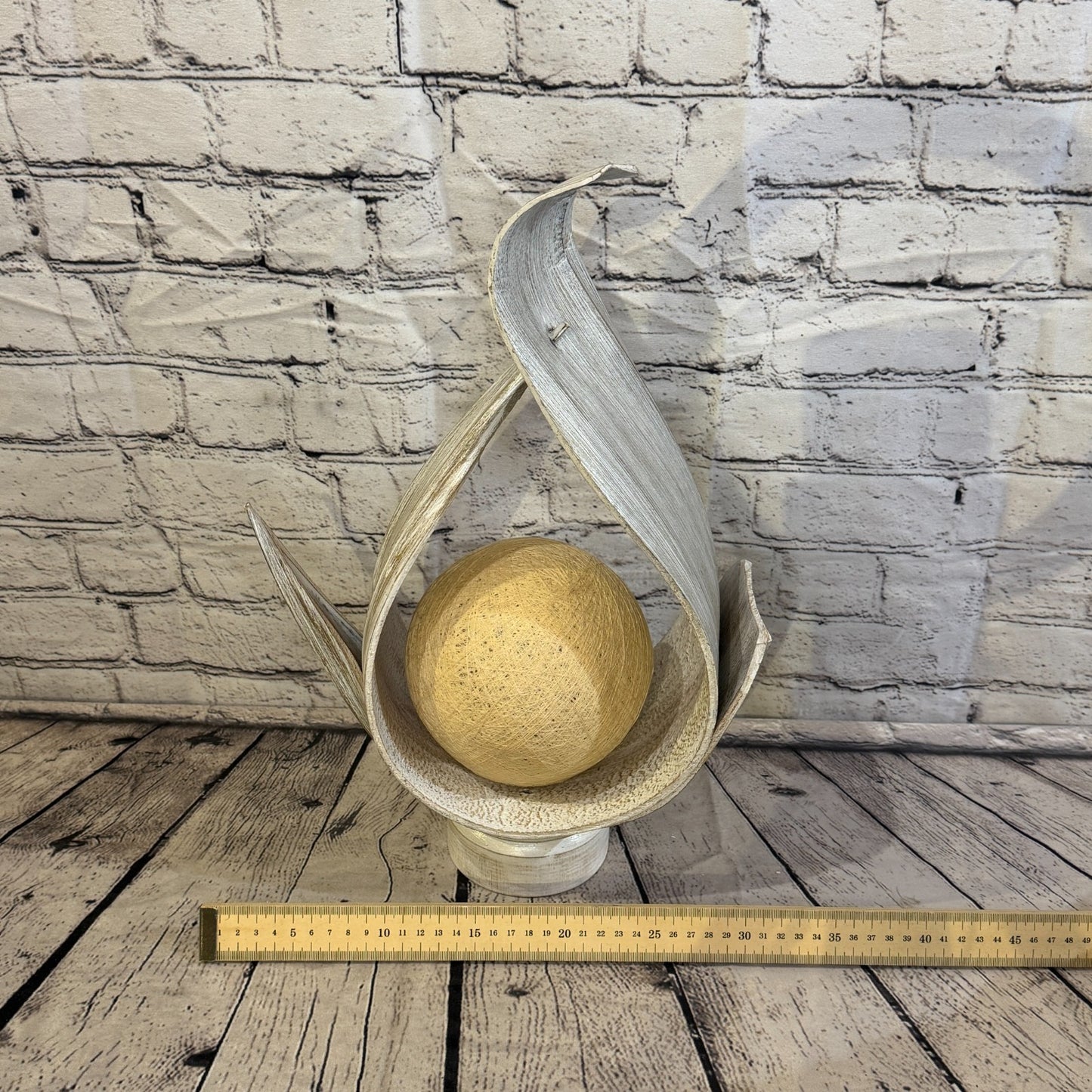 White Light White Natural 45cm Tall Leaf Lamp Twist LED UK Mains Plug Design 85