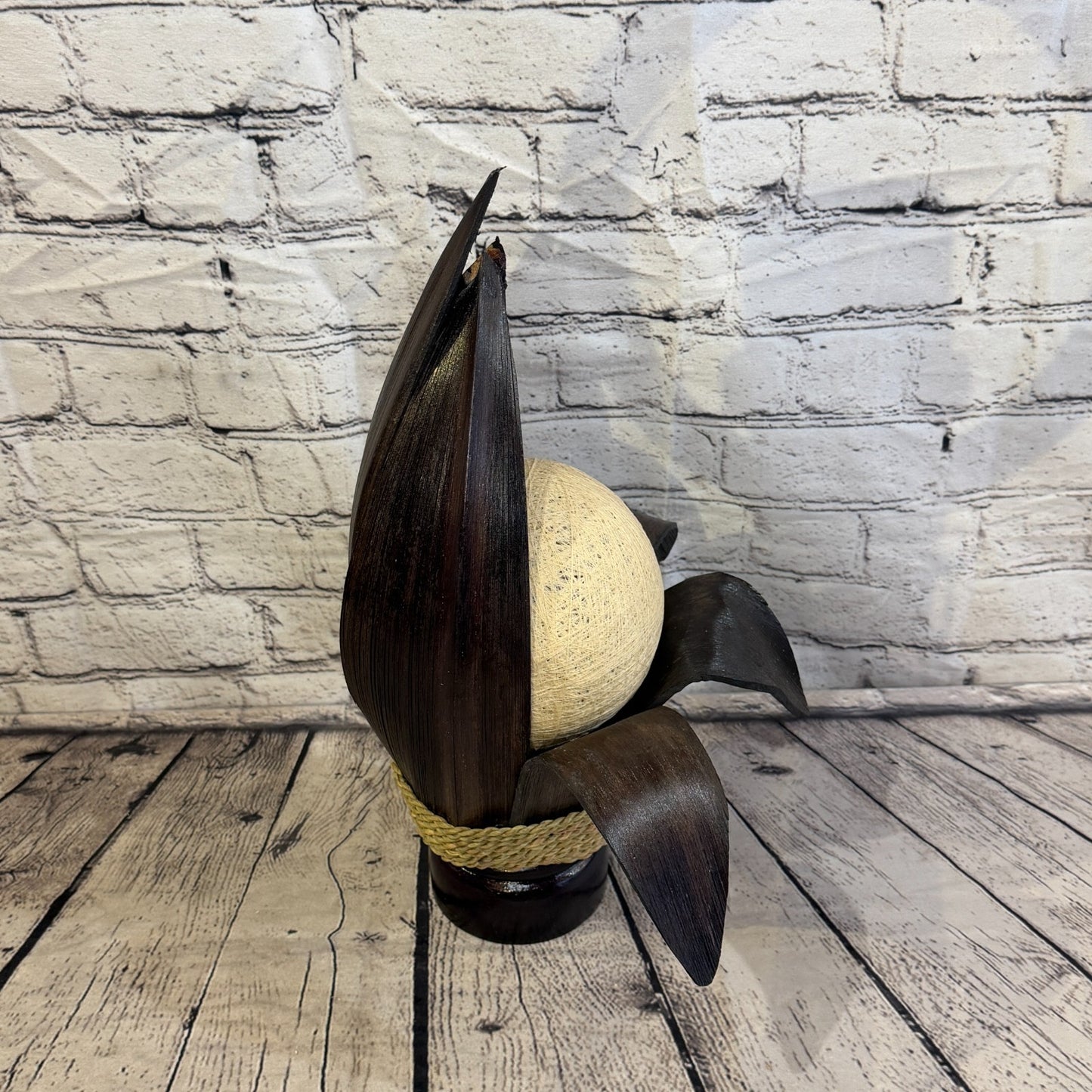 White Light Brown Natural 40cm Tall Leaf Lamp Twist LED UK Mains Plug Design 53