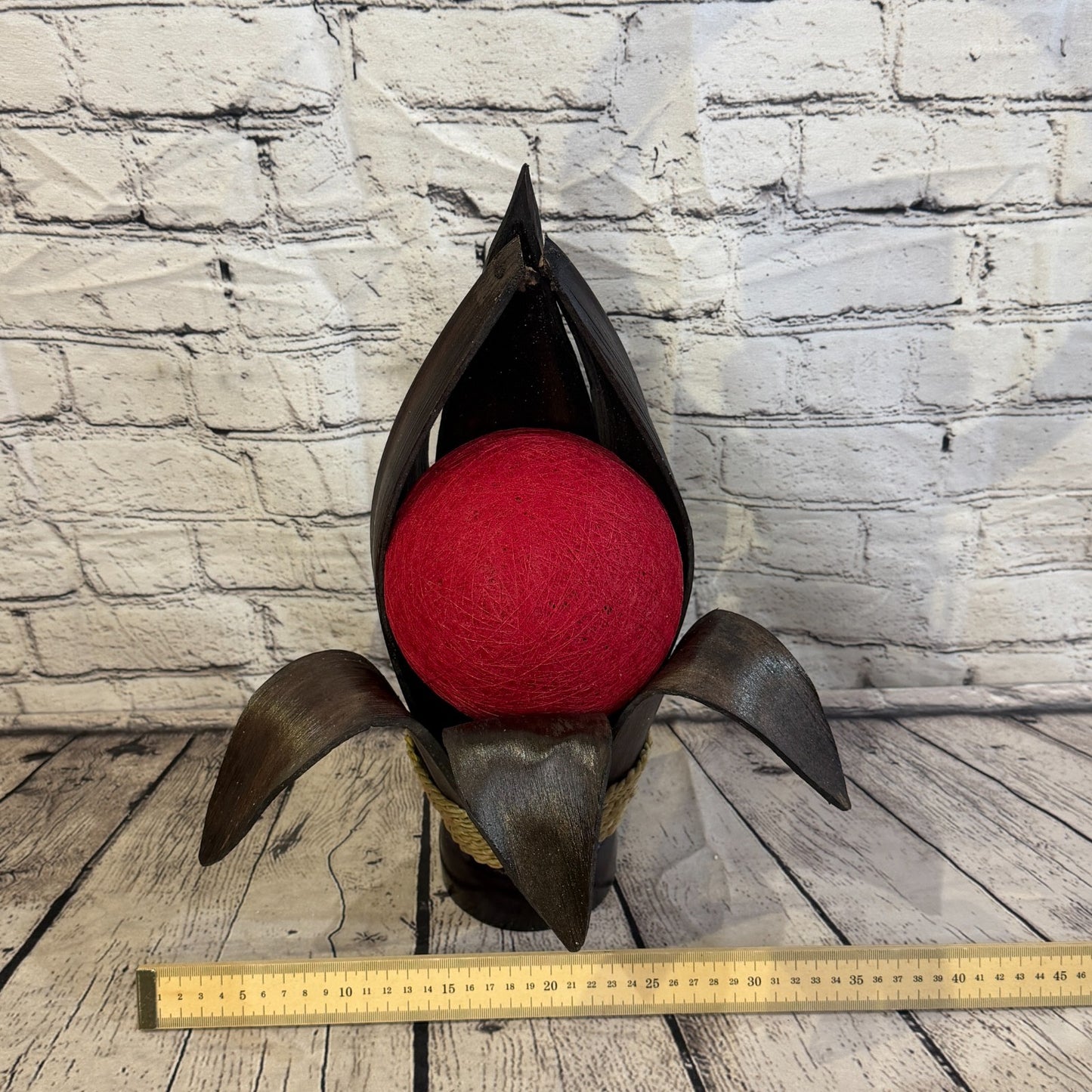 Red Light Brown Natural 40cm Tall Leaf Lamp Twist LED UK Mains Plug Design 56