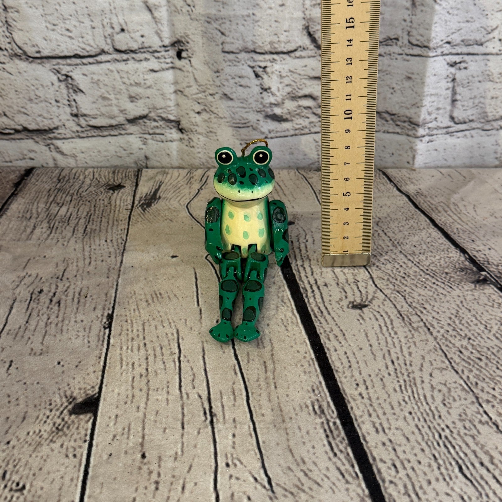 10cm Green Frog Sitting Animal Wooden Shelf Ornament Handmade Fairtrade5