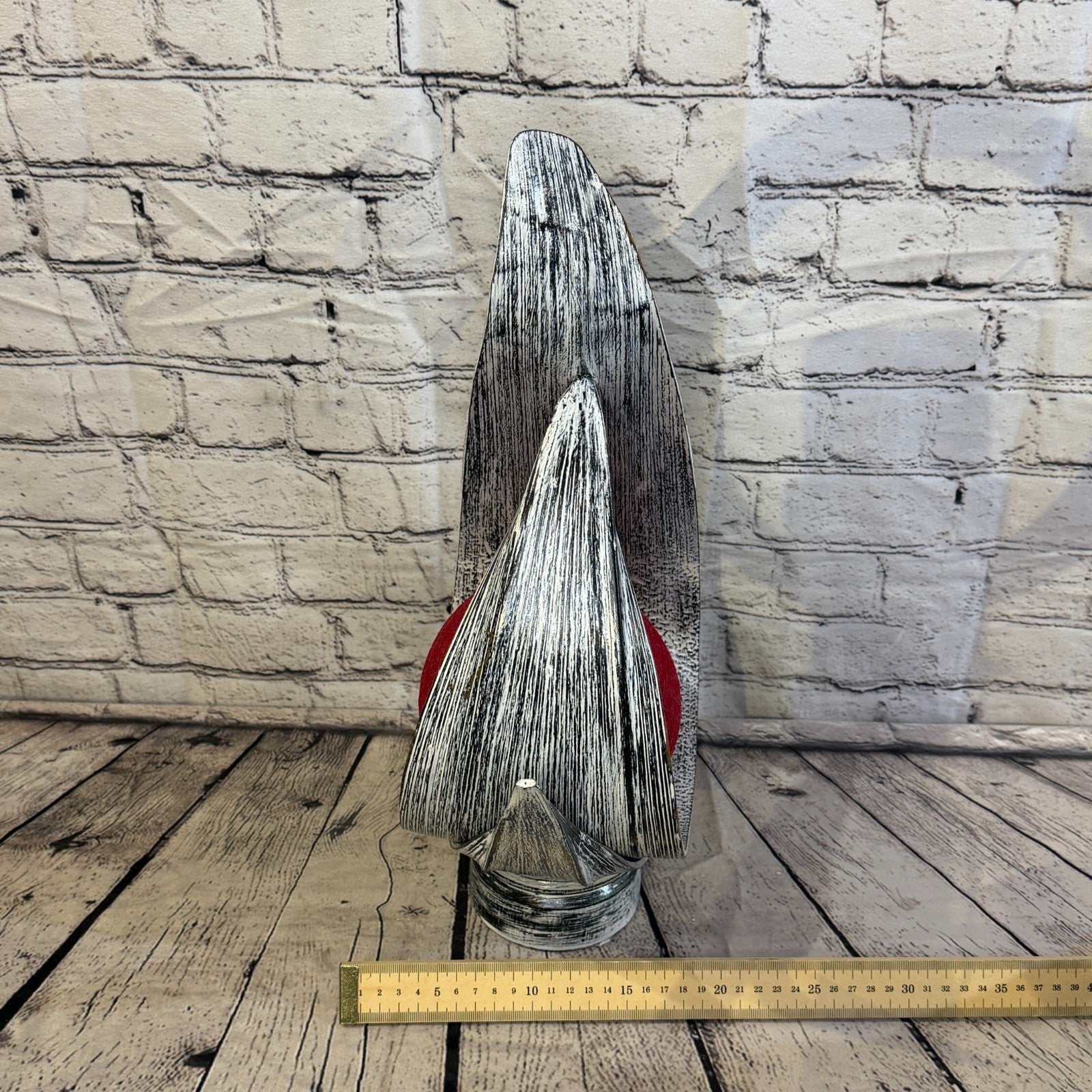 Red Light Silver Natural 45cm Tall Leaf Lamp Twist LED UK Mains Plug Design 86