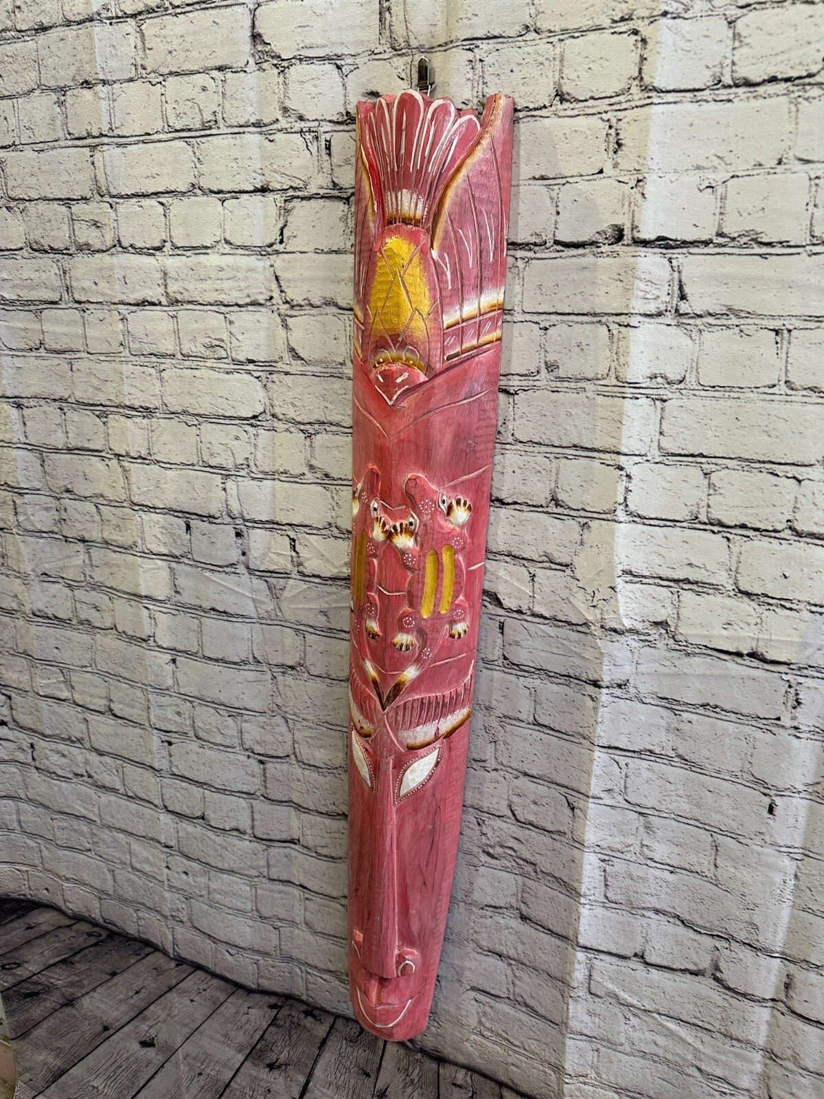 100cm Pink Gecko Hand Carved Fair Trade Wooden Animal Wall Art Hang Mask1