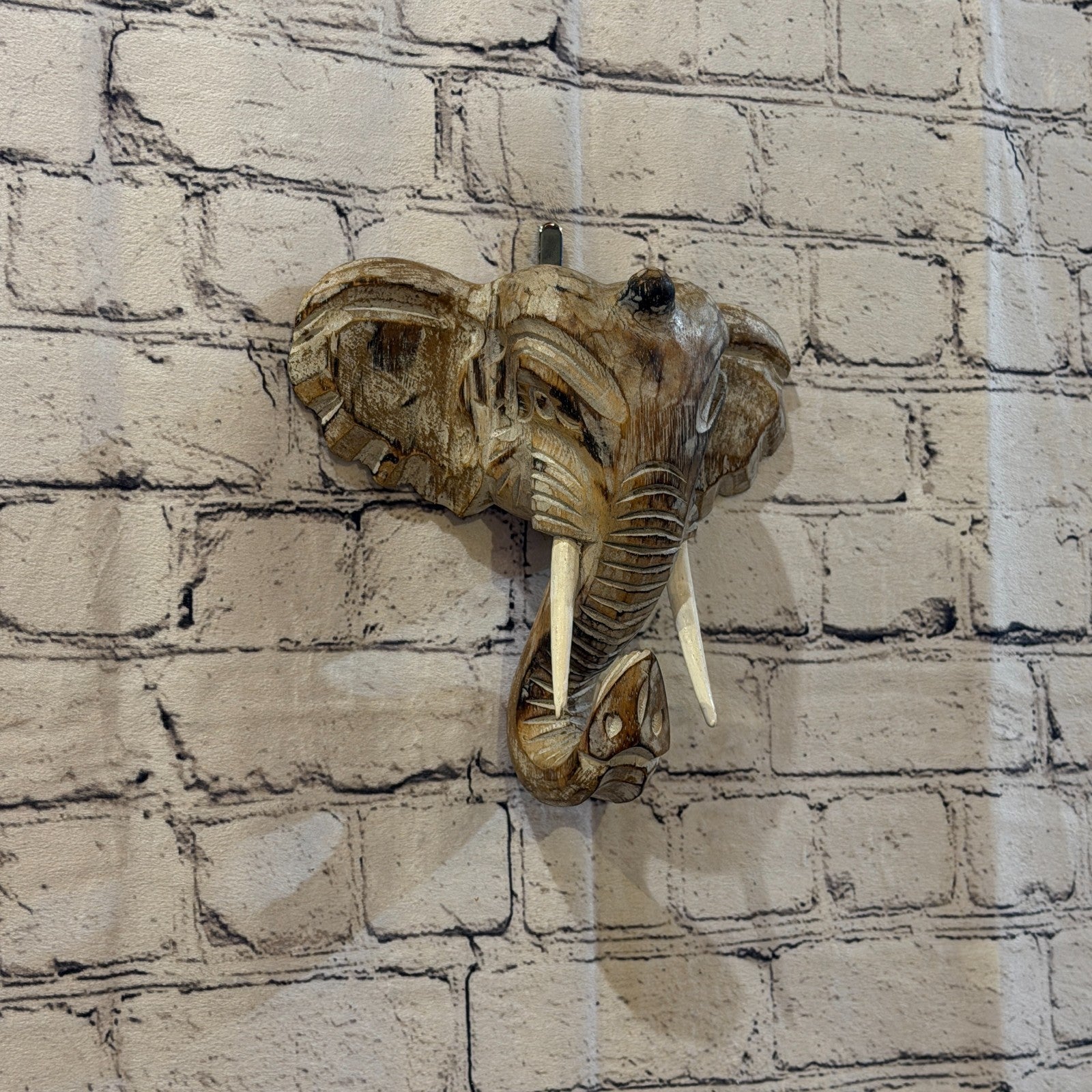 20cm x 20cm Plain Brown Painted Wood Elephant Head Wall Mounted Art Shabby0