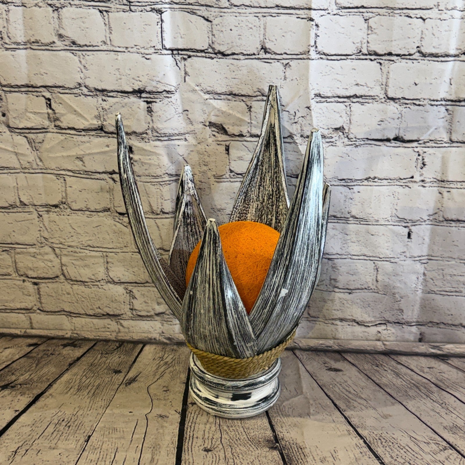 Orange Light Silver Natural 40cm Tall Leaf Lamp Twist LED UK Mains Plug Desig 111