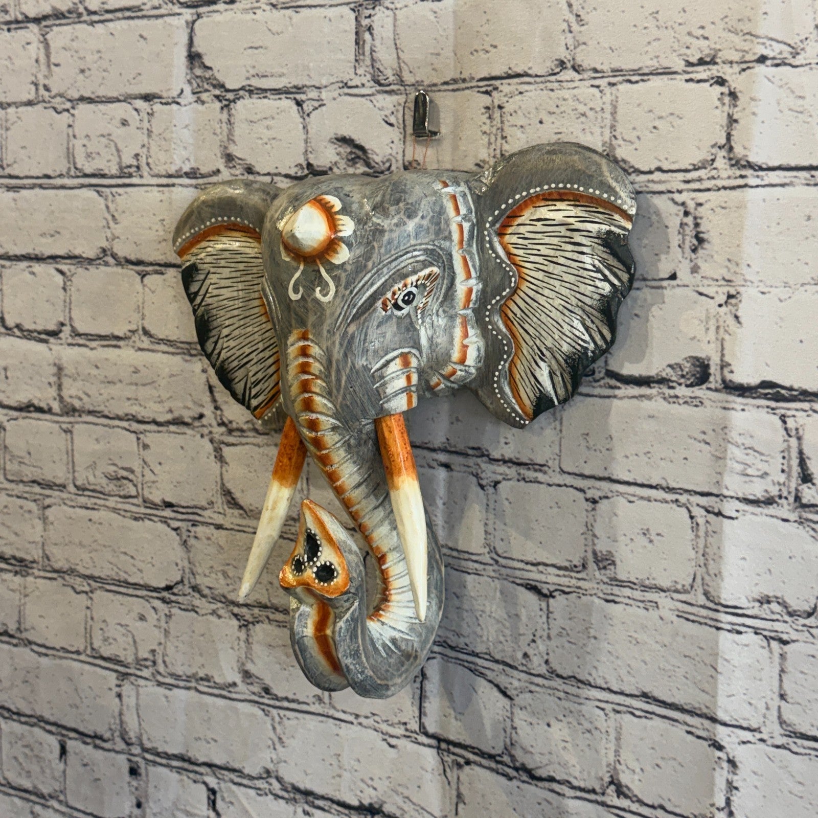 30cm x 30cm Grey Light Painted Wood Elephant Head Wall Mounted Art Shabby1