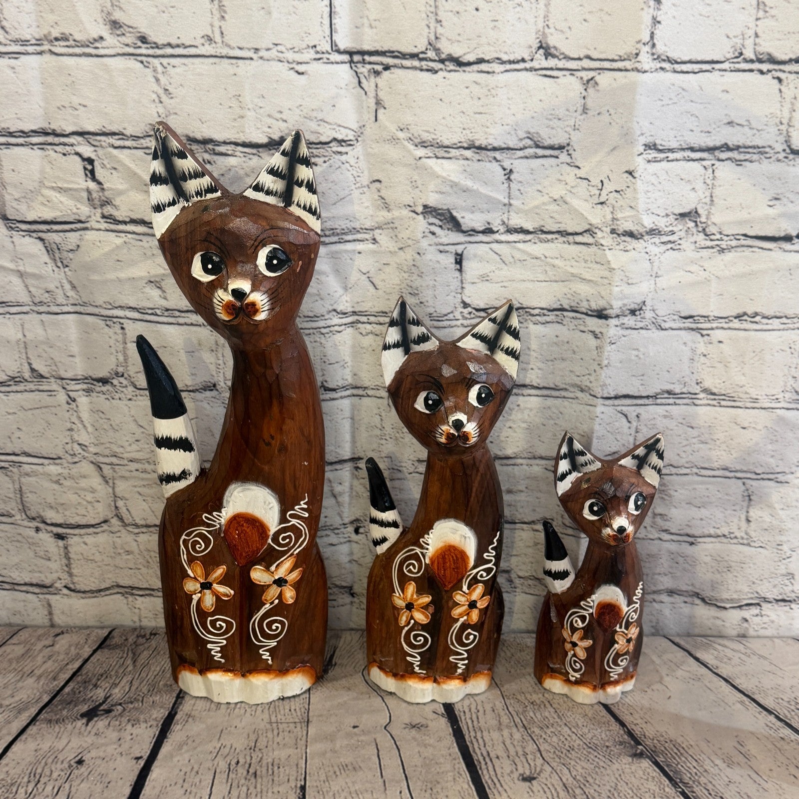 30cm Brown Flower Wooden Shabby Cat Statue Ornament Fair Trade Handcarved8