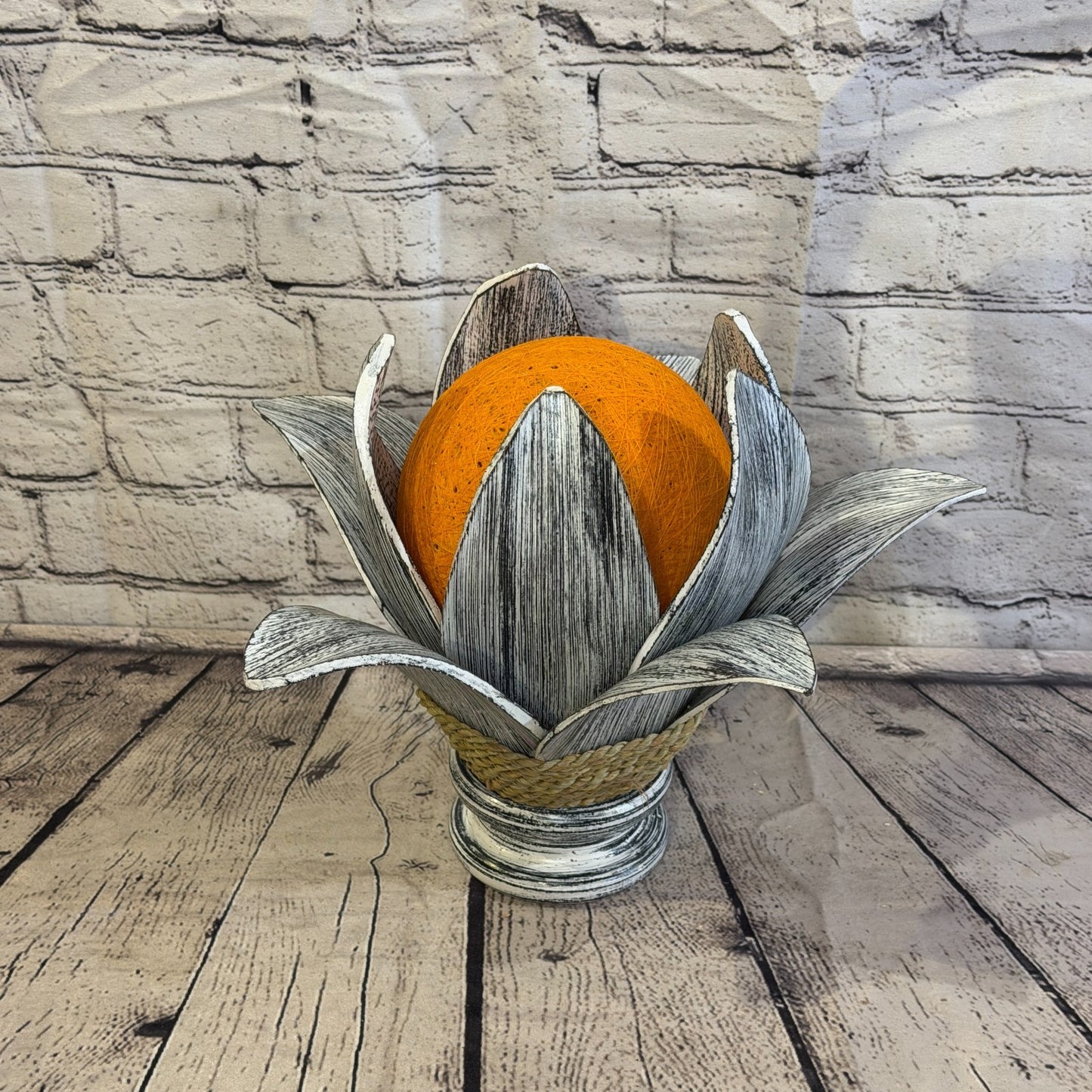 Orange Light Silver Natural 25cm Tall Leaf Lamp Twist LED UK Mains Plug Design 91